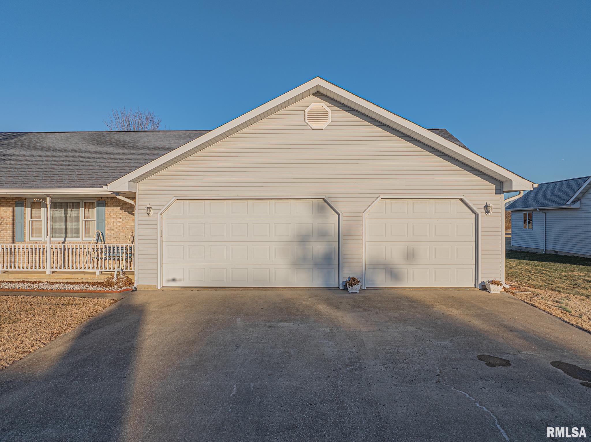 134 Country Club Estates Street, Salem, Illinois image 12