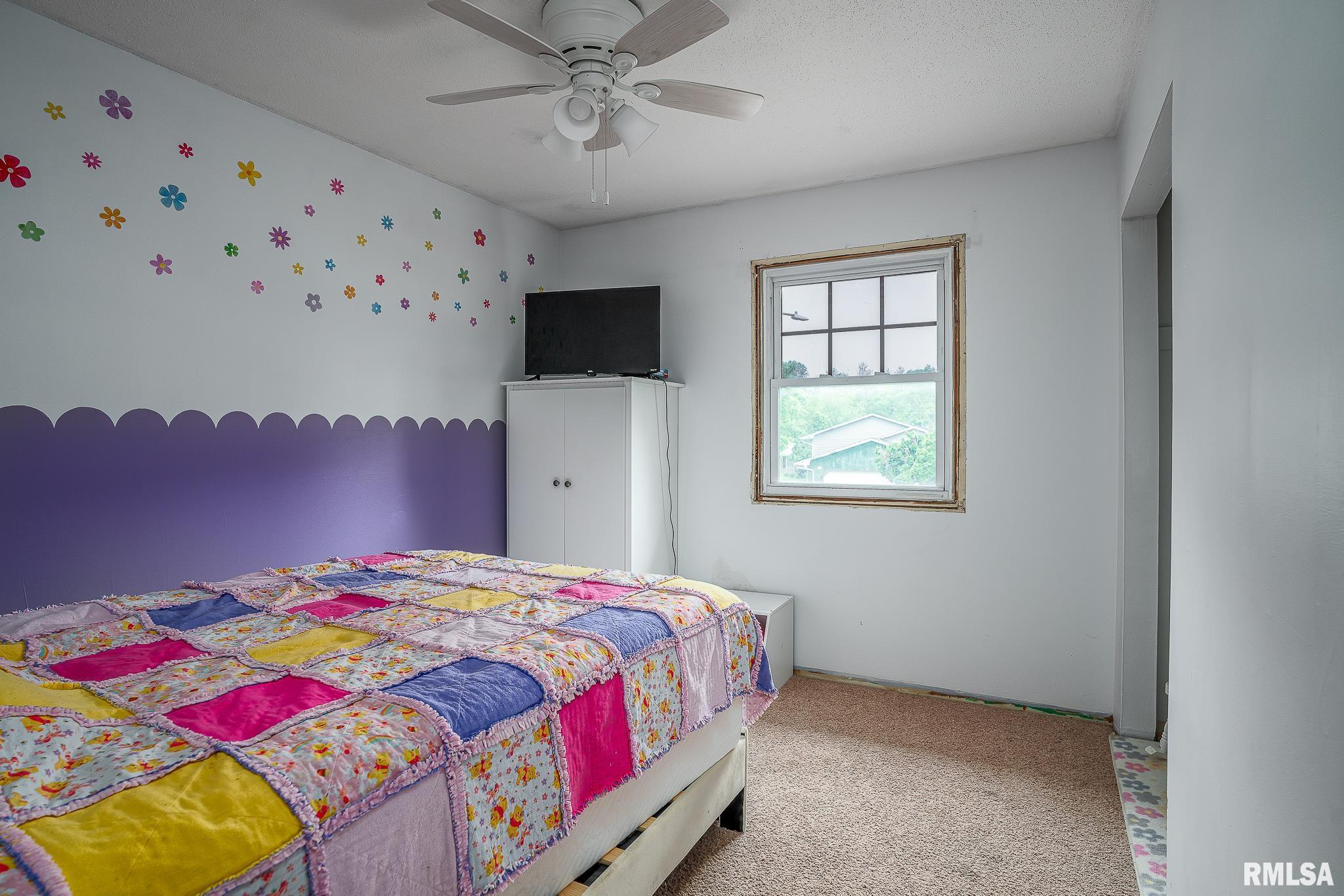 1656 Hitching Post Lane, Davenport, Iowa image 8
