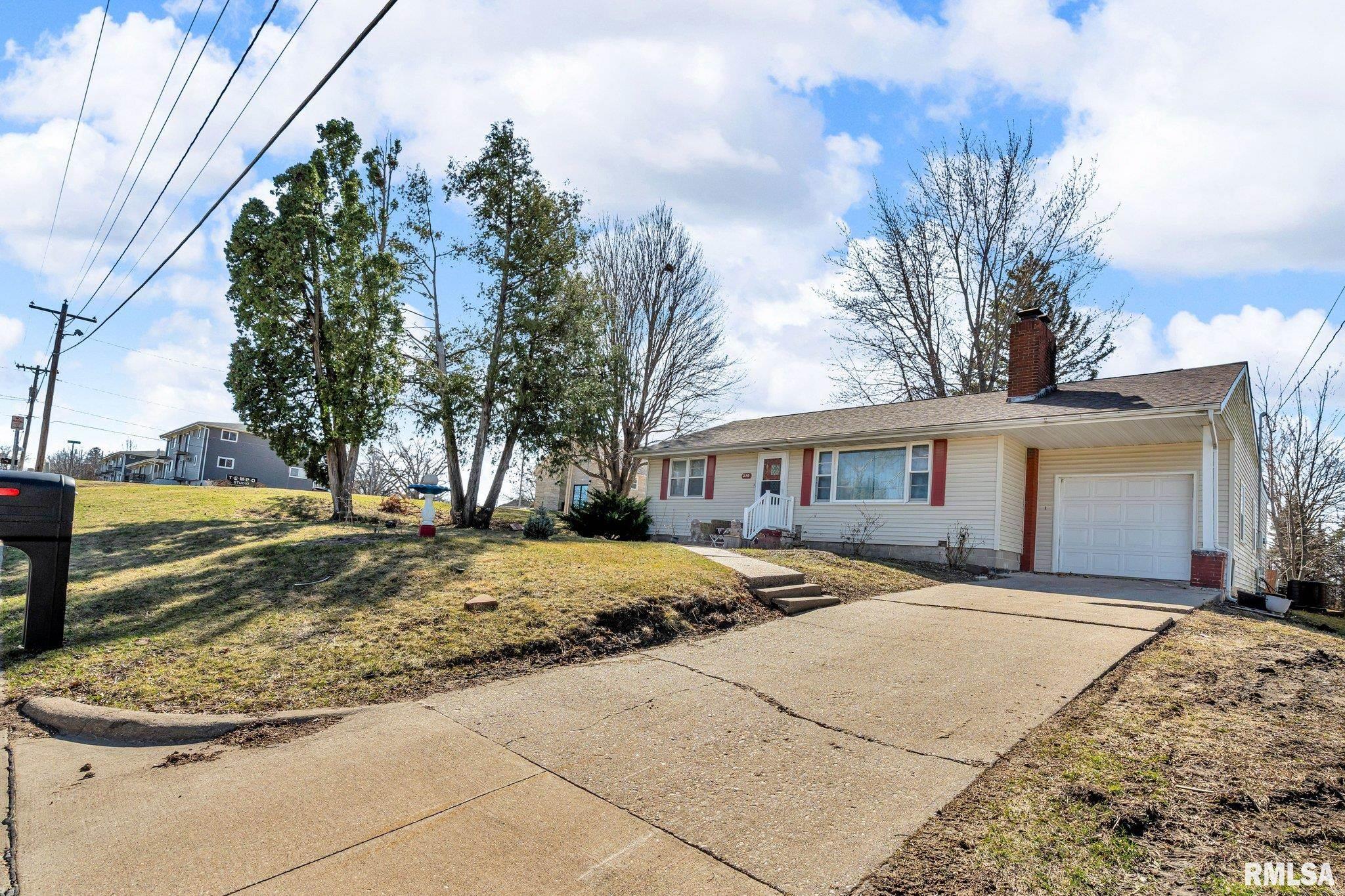 210 Western Avenue, Maquoketa, Iowa image 2