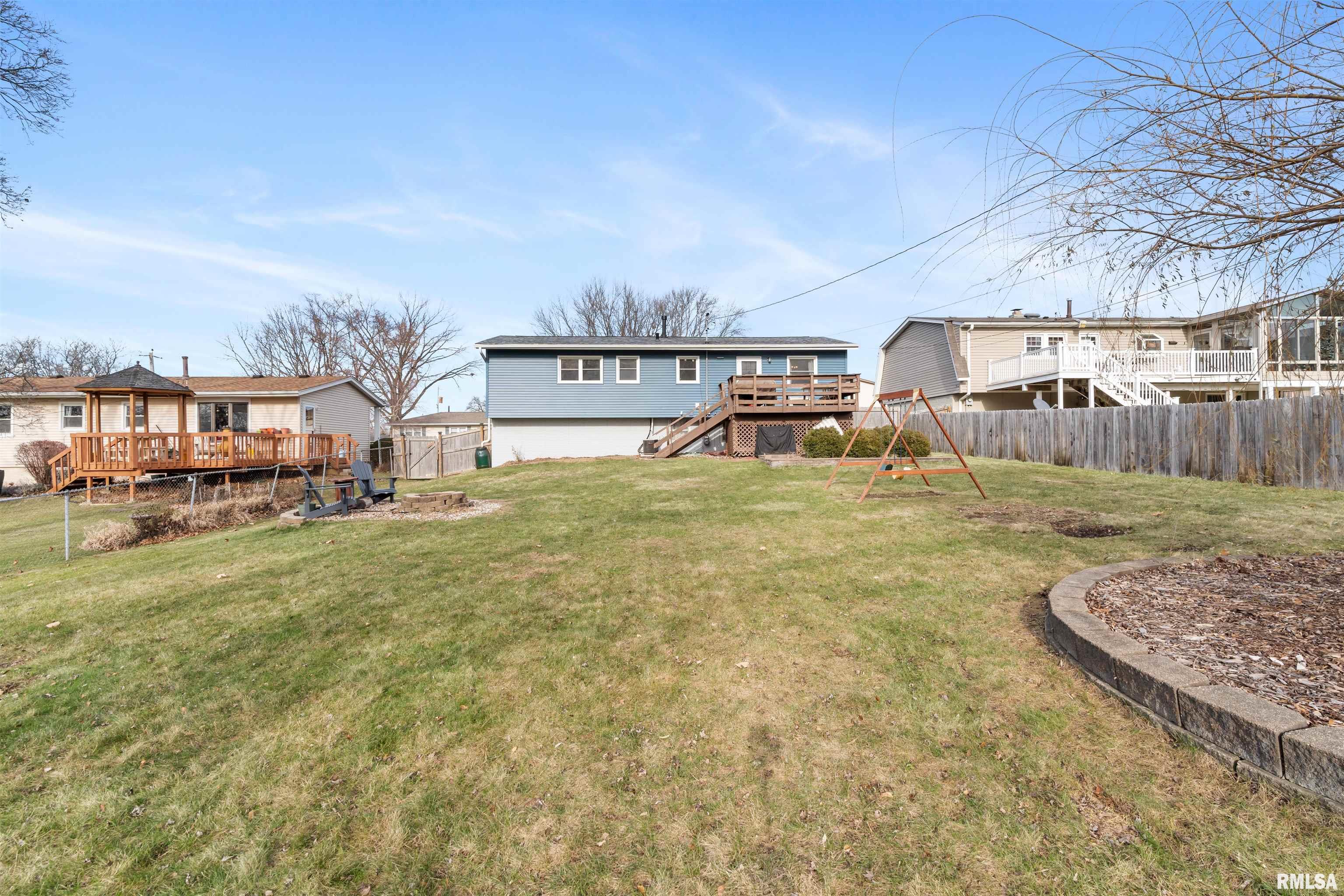 2923 Cambridge Drive, Bettendorf, Iowa image 31