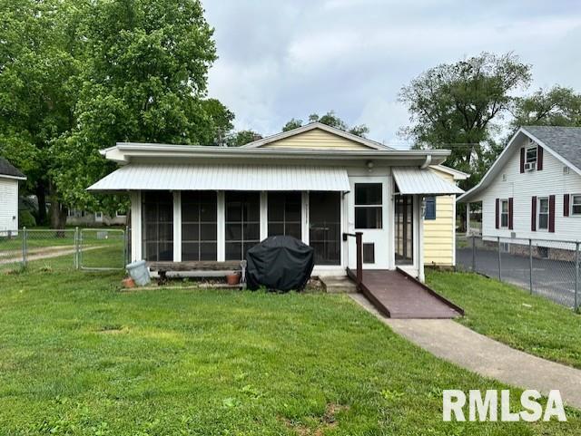940 N Prairie Street, Jacksonville, Illinois image 25