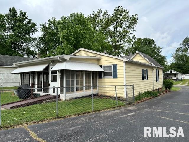 940 N Prairie Street, Jacksonville, Illinois image 27