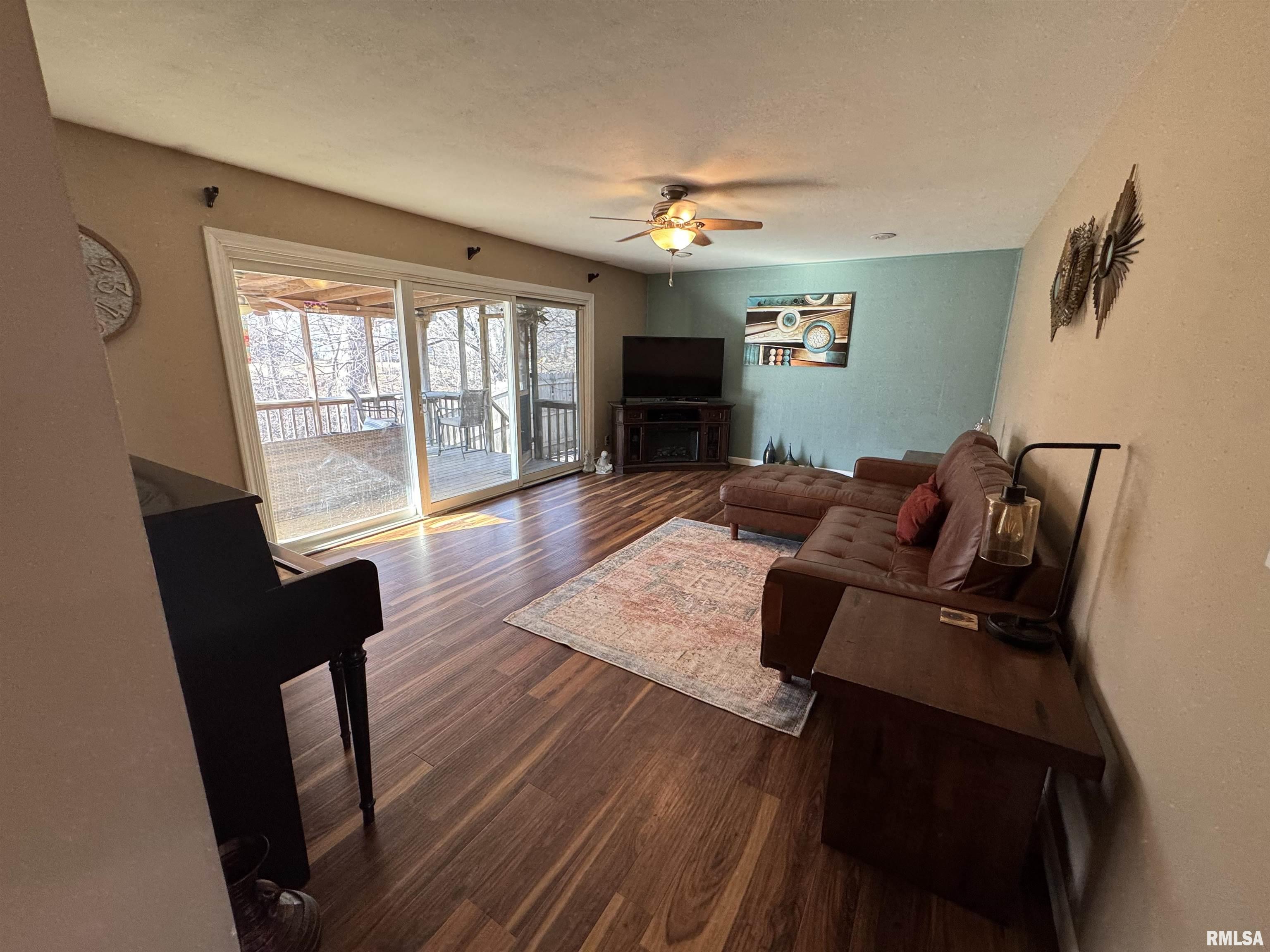 571 26th Avenue Court, East Moline, Illinois image 7
