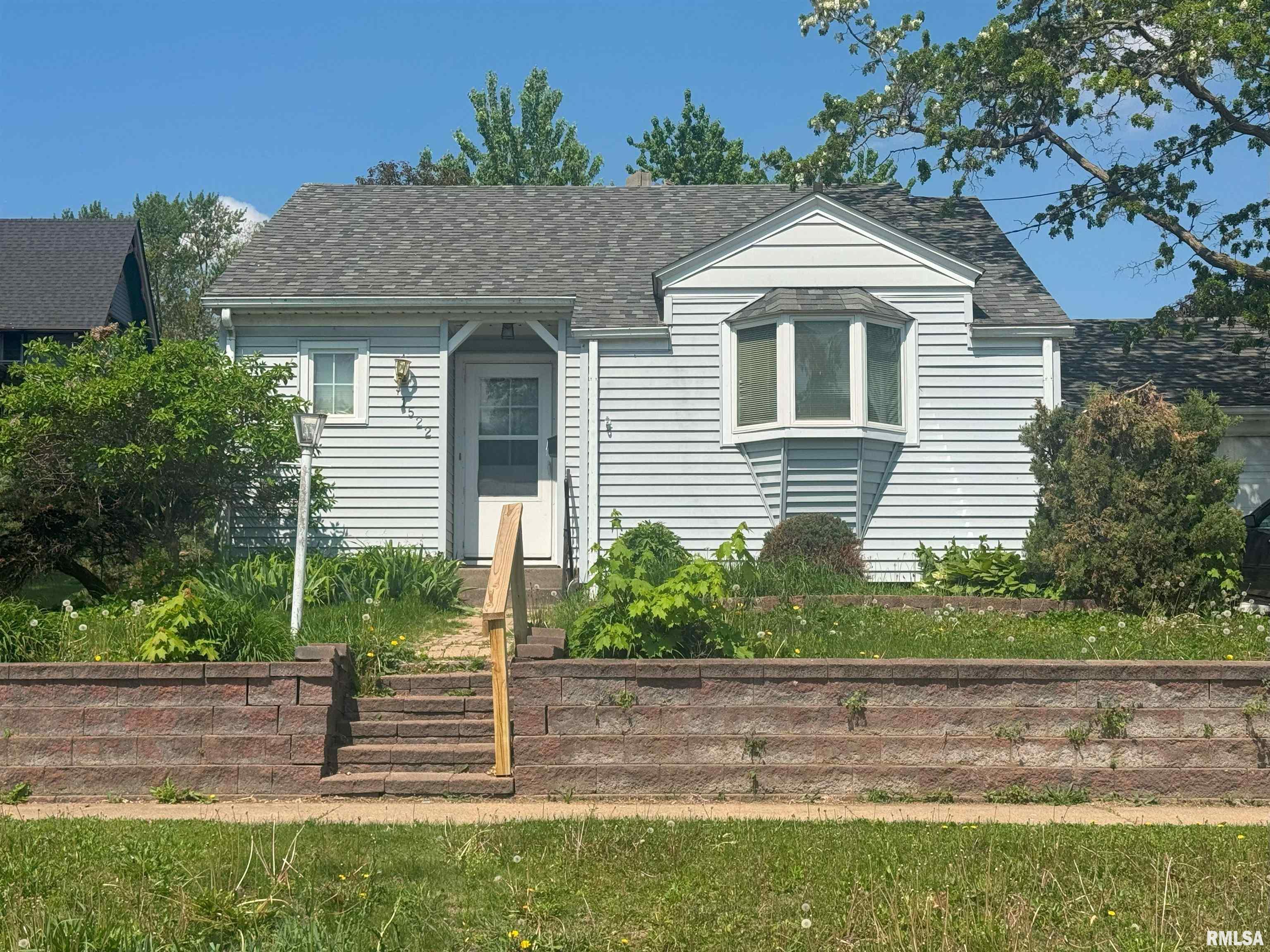 1522 N 4th Street, Clinton, Iowa image 1