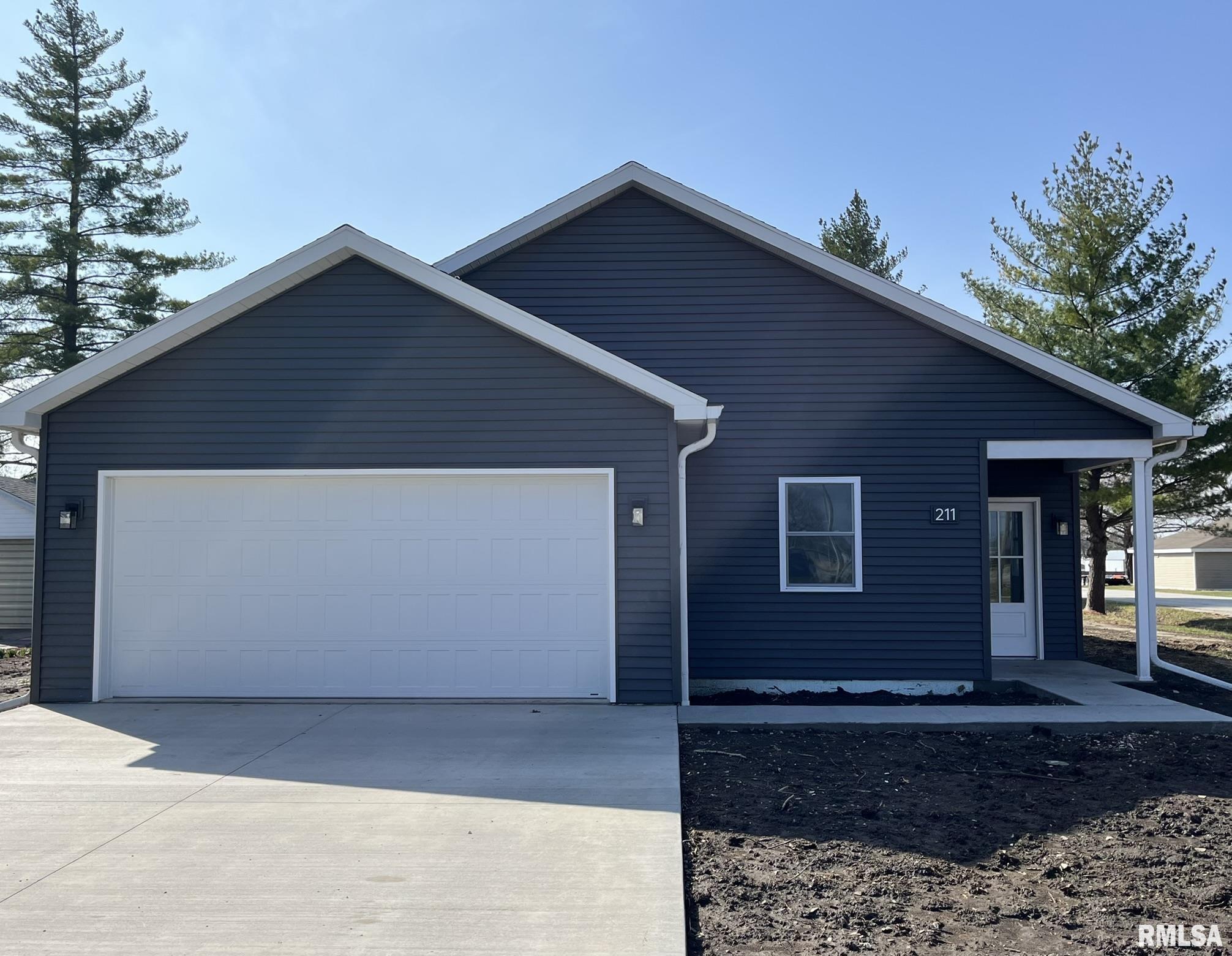 211 W Prairie Street, Camp Point, Illinois image 1