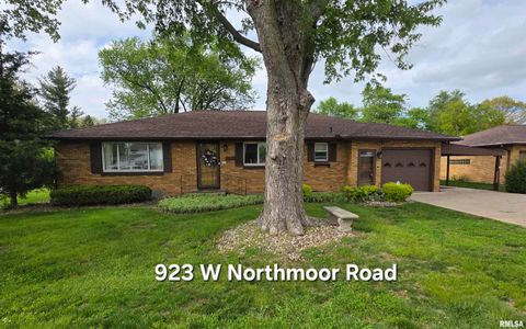 Photo of 923 W NORTHMOOR Road, Peoria, IL 61614 (MLS # PA1266048)