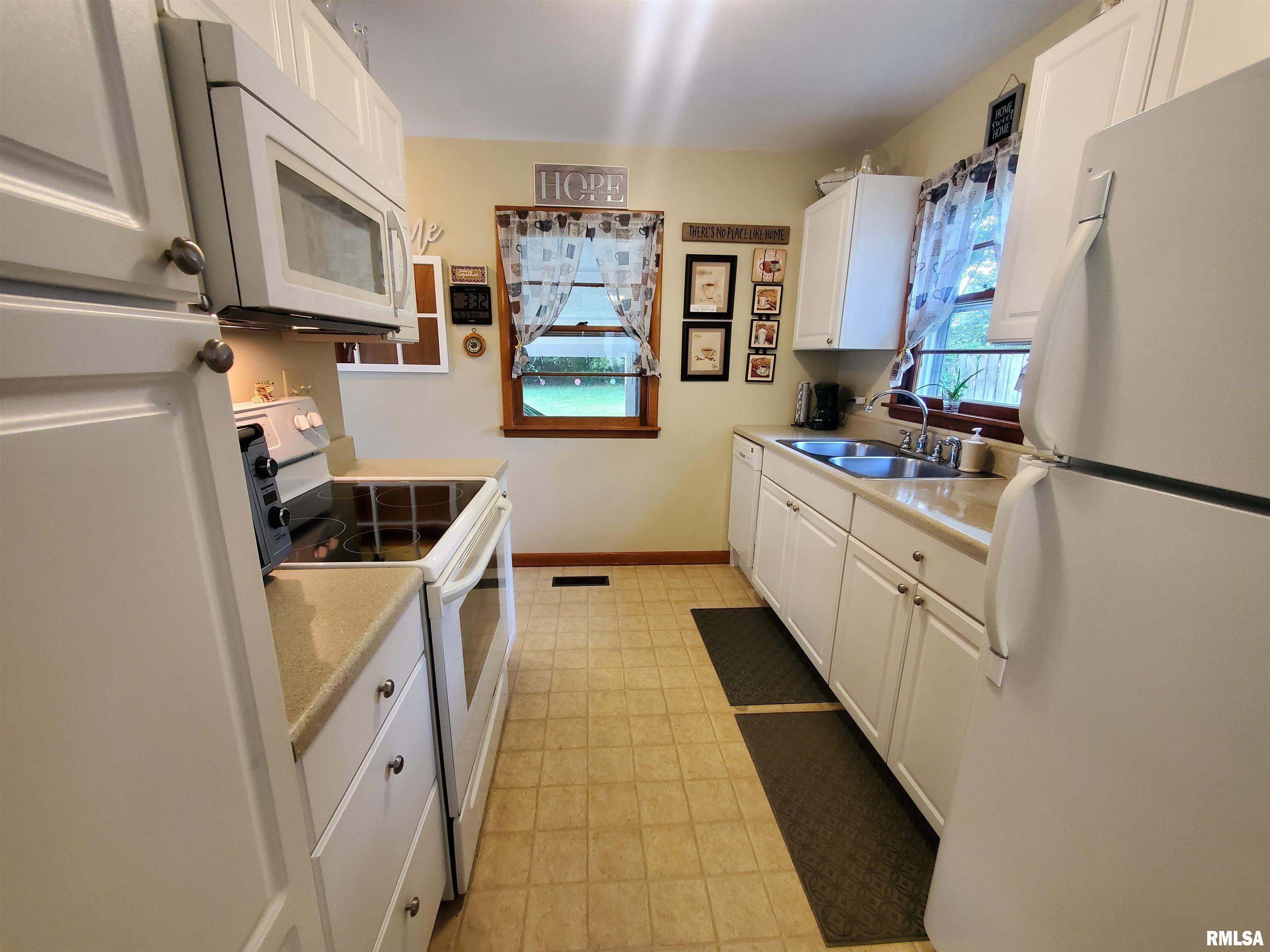 710 N Billy Bryan Street, Carbondale, Illinois image 28