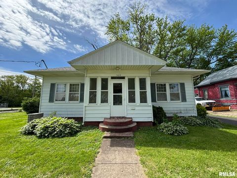 Homes For Sale - 509 E Milton Avenue<br/> Fulton County, Lewistown, IL 61542