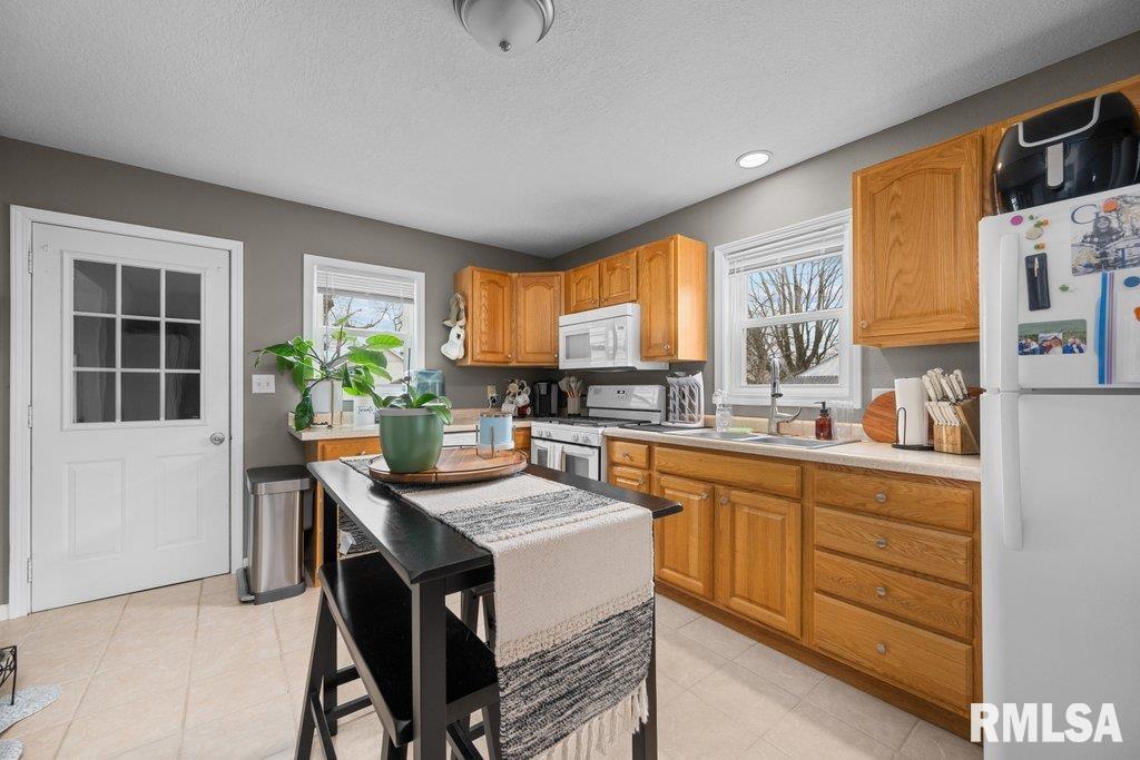 3606 19th Avenue, Moline, Illinois image 6