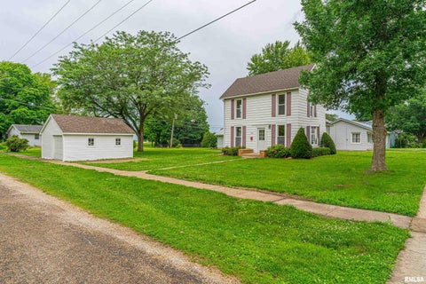 Homes For Sale - 120 E Mccormick Avenue<br/> Logan County, Emden, IL 62635