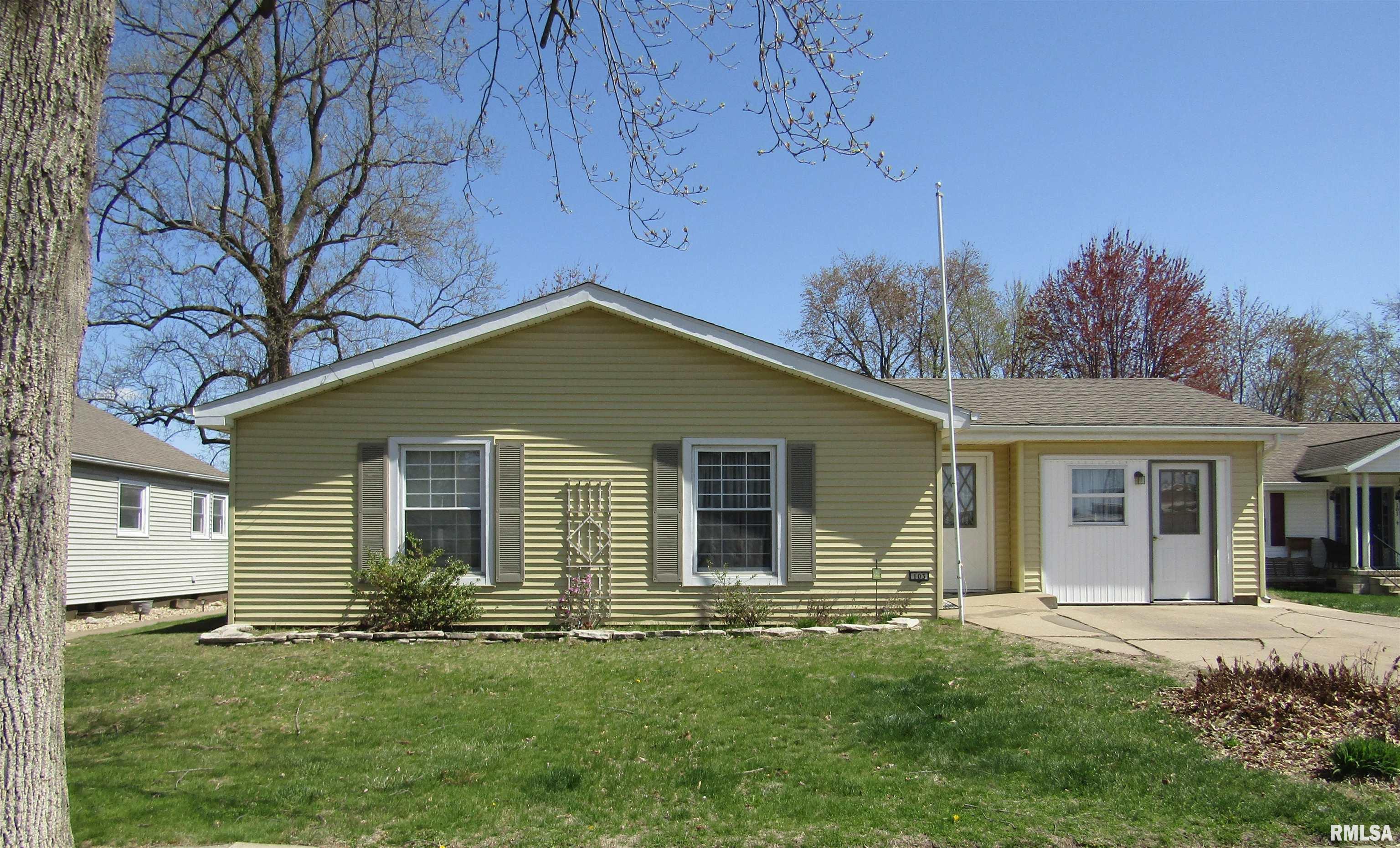 103 N Illinois Street, Lewistown, Illinois image 1