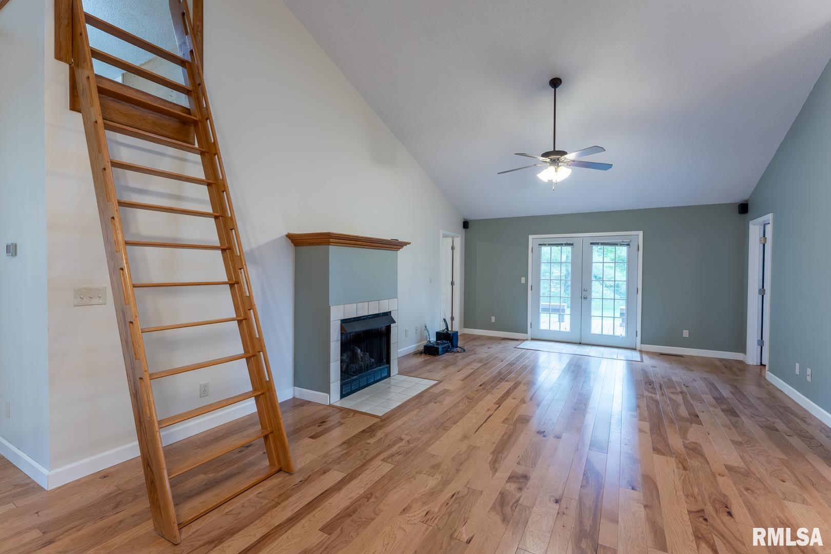 1021 Meadowlark Drive, Carterville, Illinois image 29