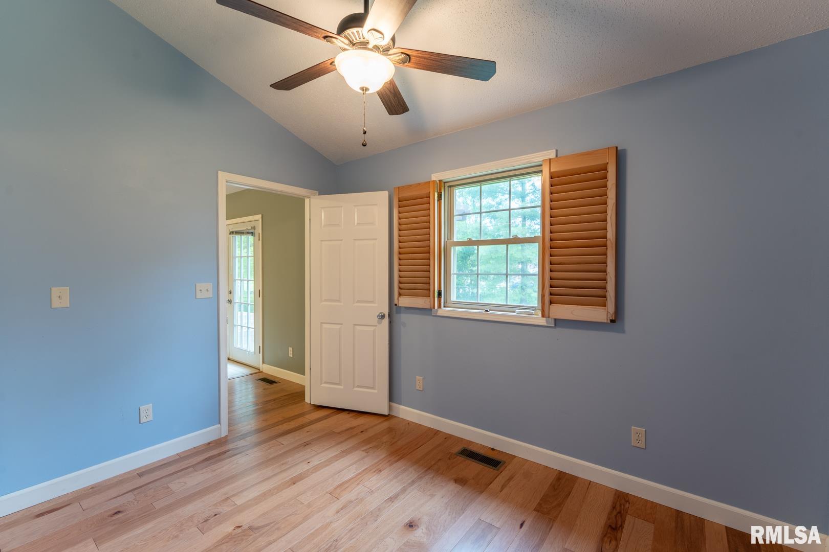1021 Meadowlark Drive, Carterville, Illinois image 22