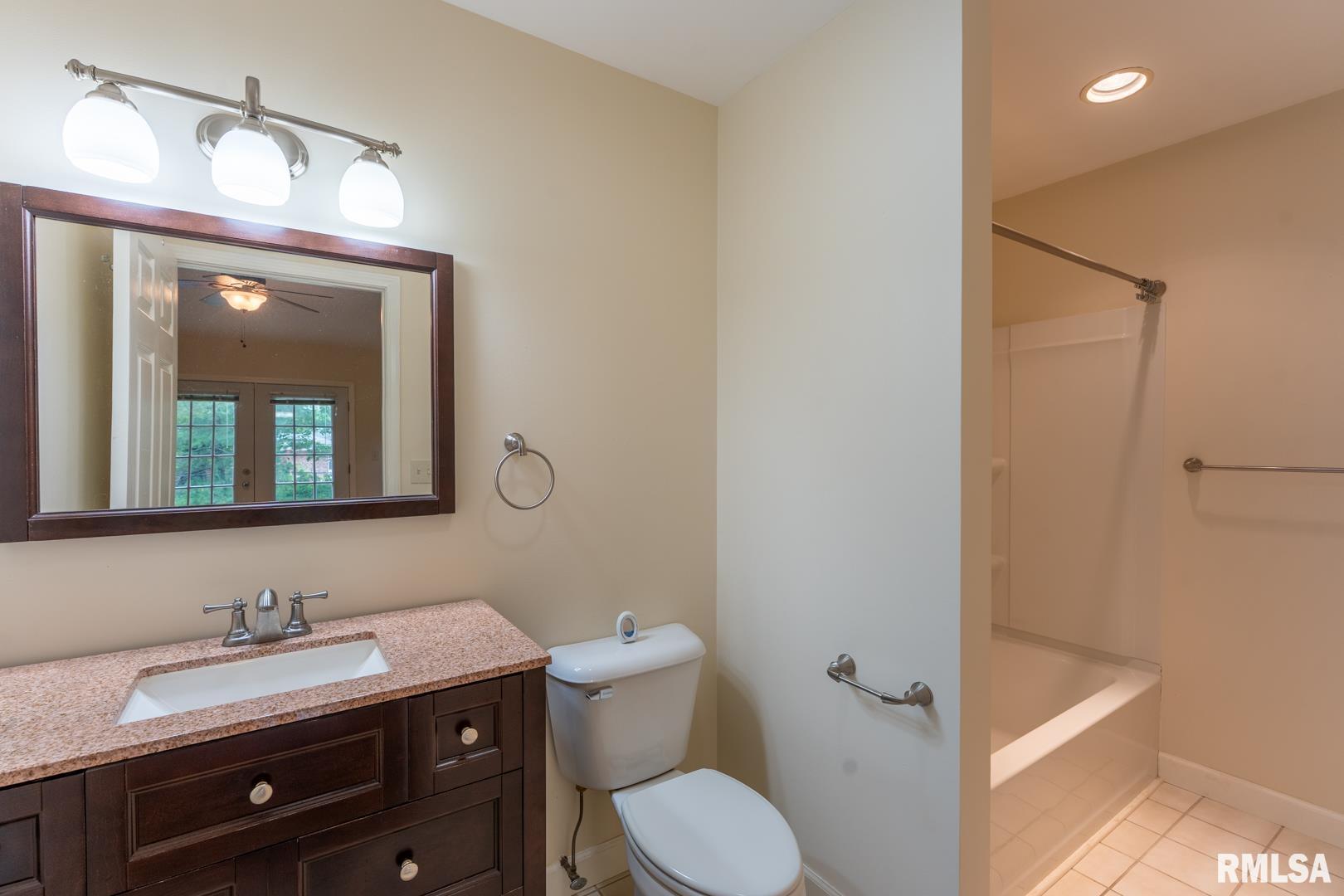 1021 Meadowlark Drive, Carterville, Illinois image 28