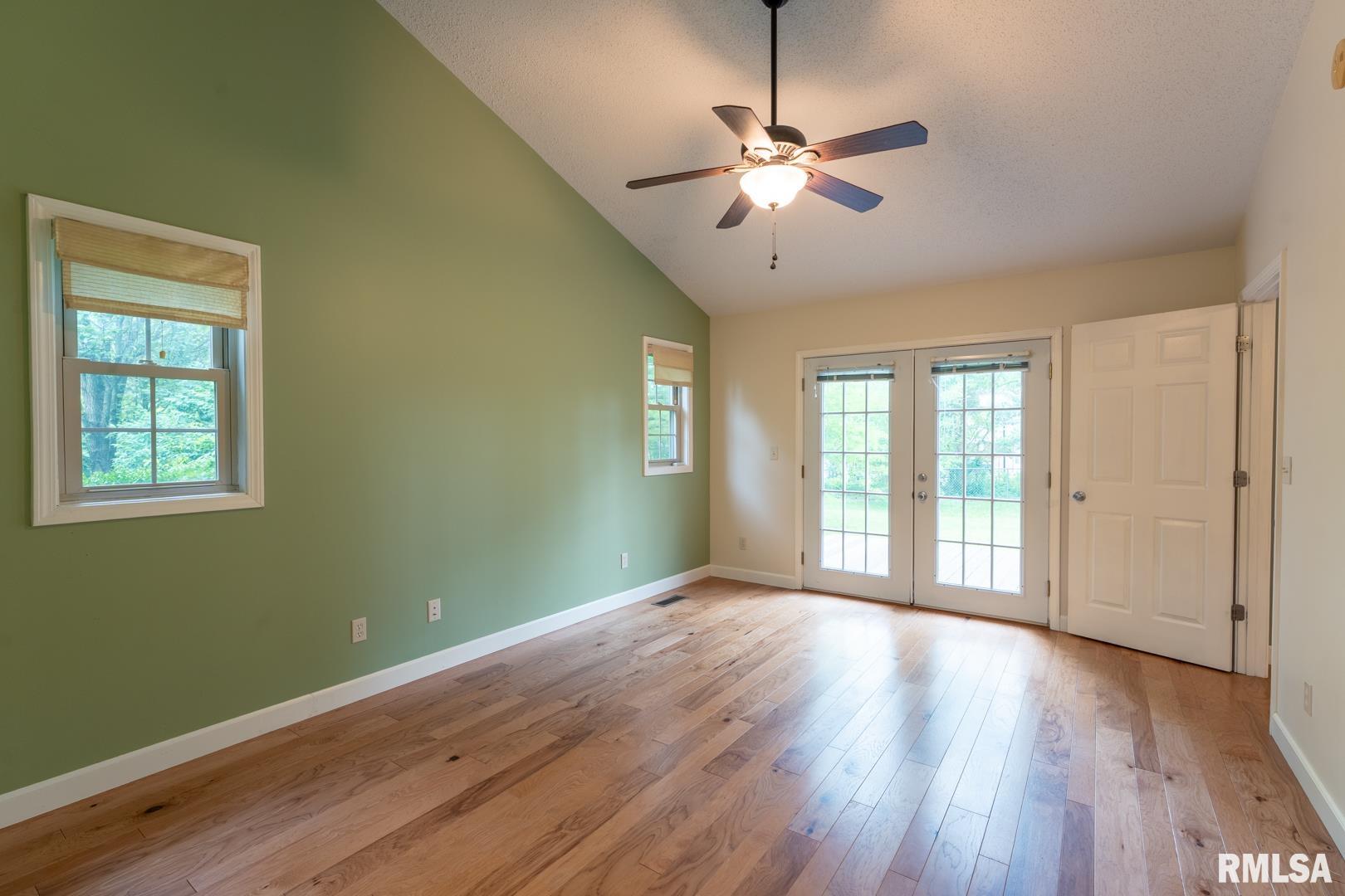 1021 Meadowlark Drive, Carterville, Illinois image 24