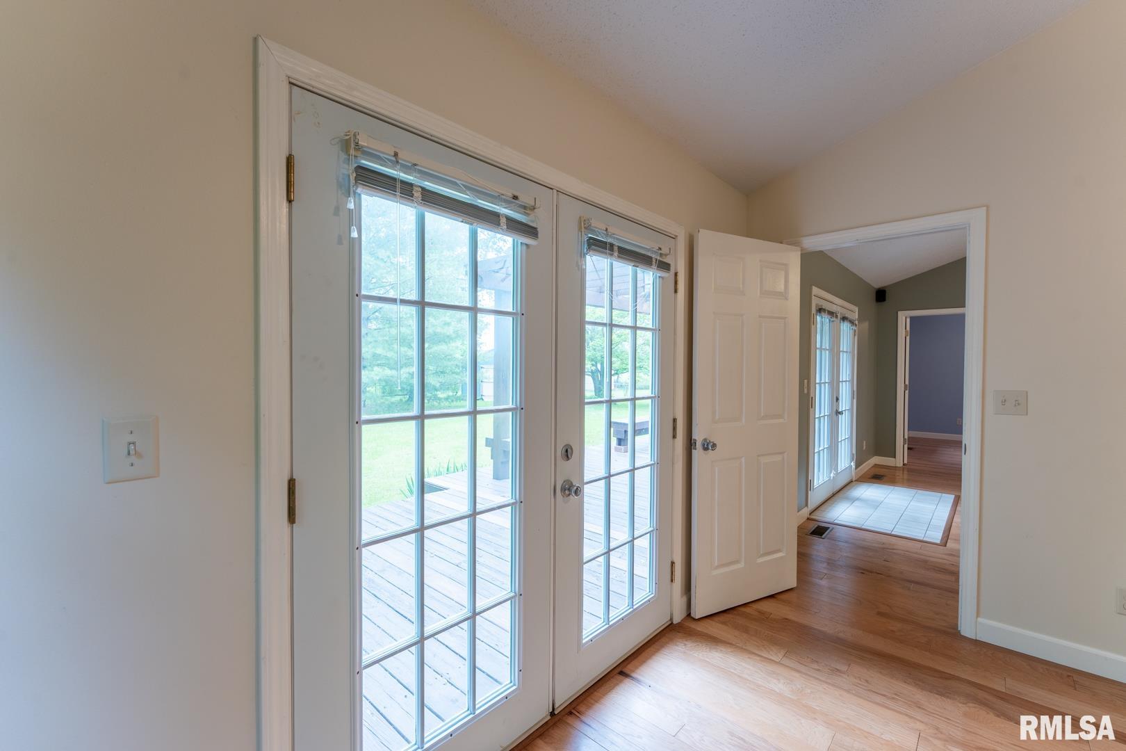 1021 Meadowlark Drive, Carterville, Illinois image 23