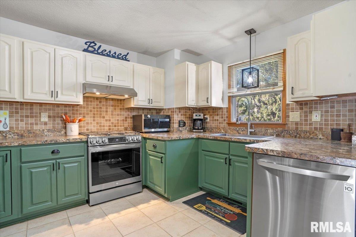 2809 Hastings Road, Chatham, Illinois image 10