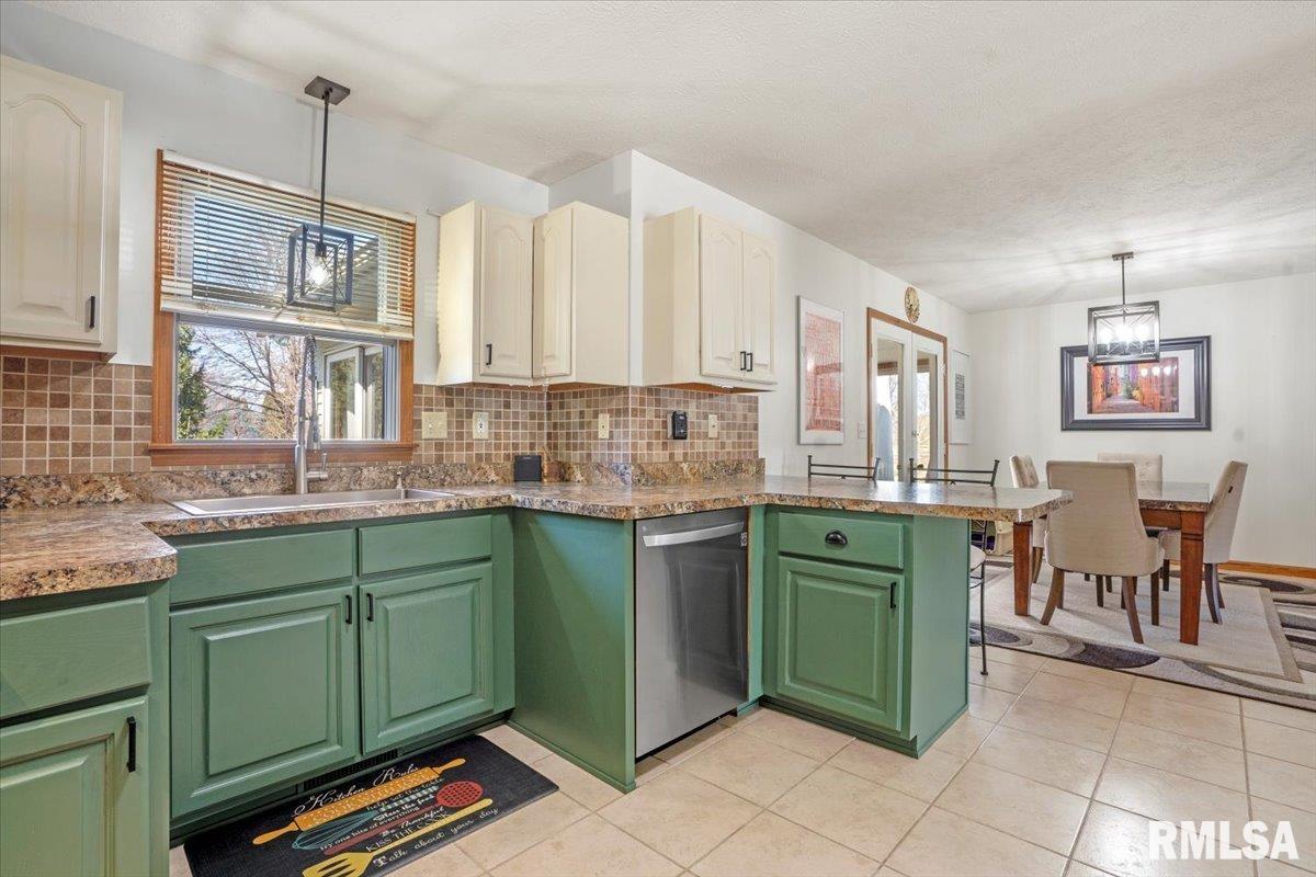 2809 Hastings Road, Chatham, Illinois image 8