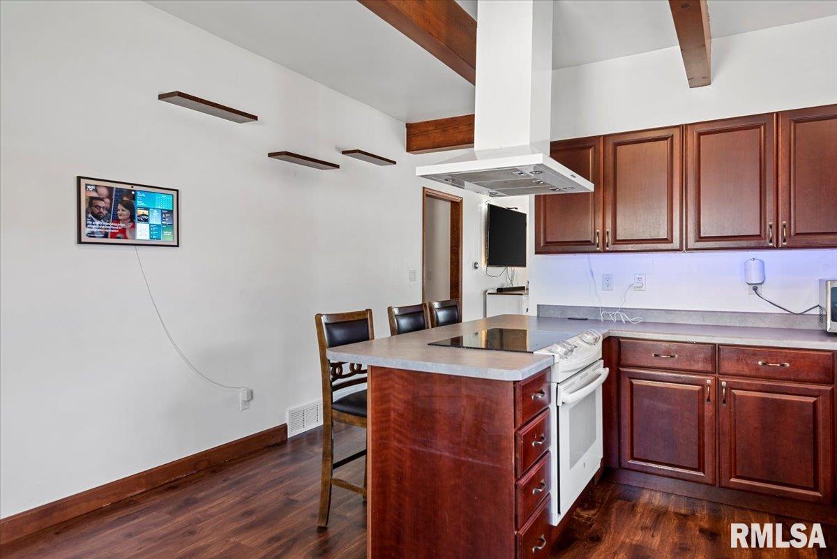 101 N 8th Street, Riverton, Illinois image 9