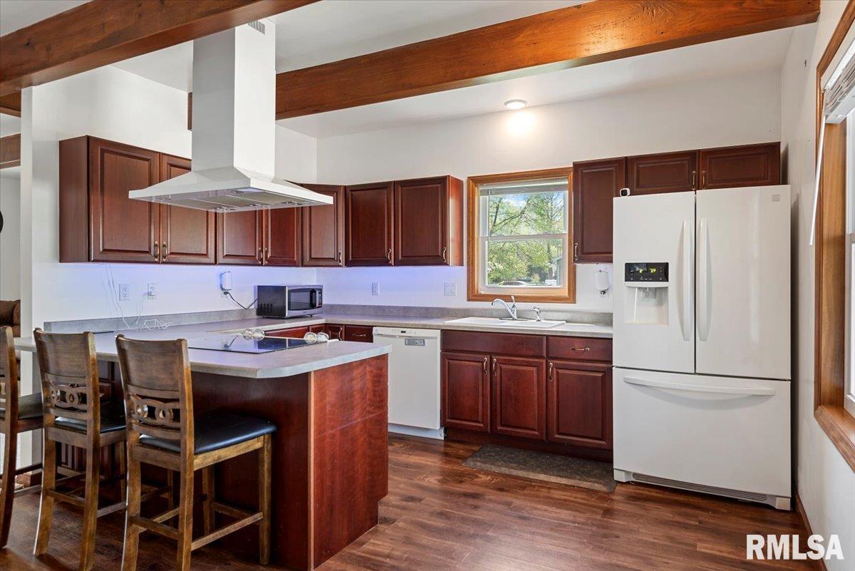 101 N 8th Street, Riverton, Illinois image 8