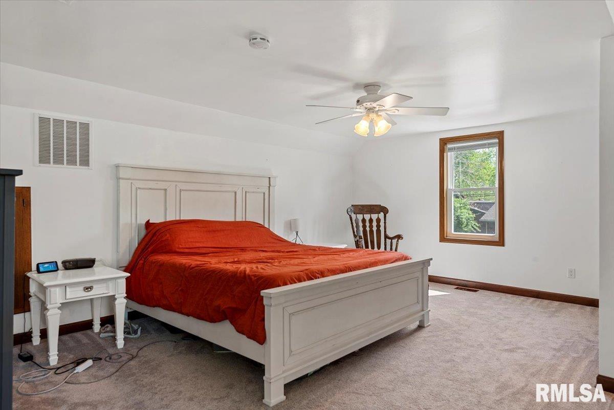 101 N 8th Street, Riverton, Illinois image 18