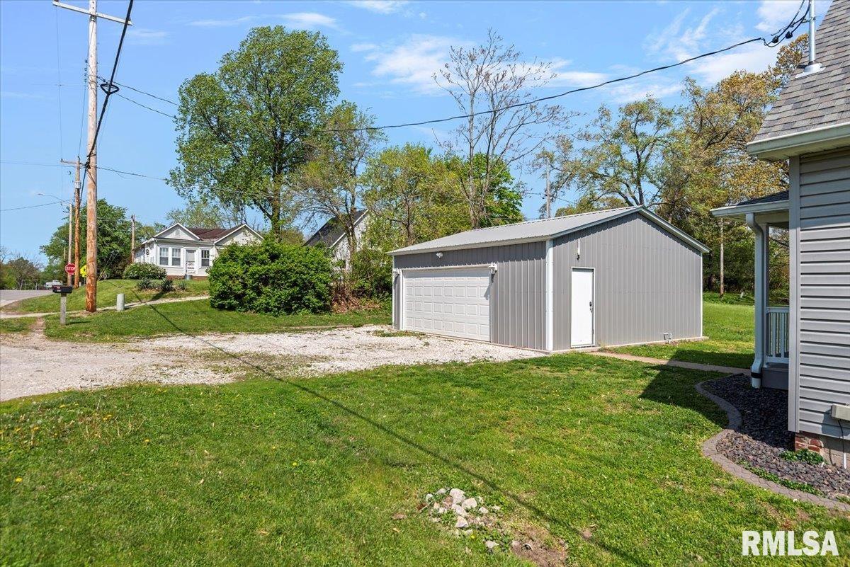 101 N 8th Street, Riverton, Illinois image 29