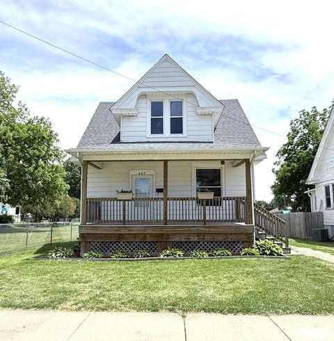 Homes For Sale - 669 Maple Avenue<br/> Galesburg, IL 61401