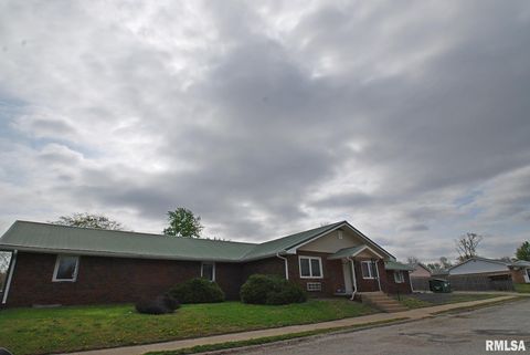 Photo of 1904 SHERIDAN Road, Pekin, IL 61554 (MLS # PA1265640)