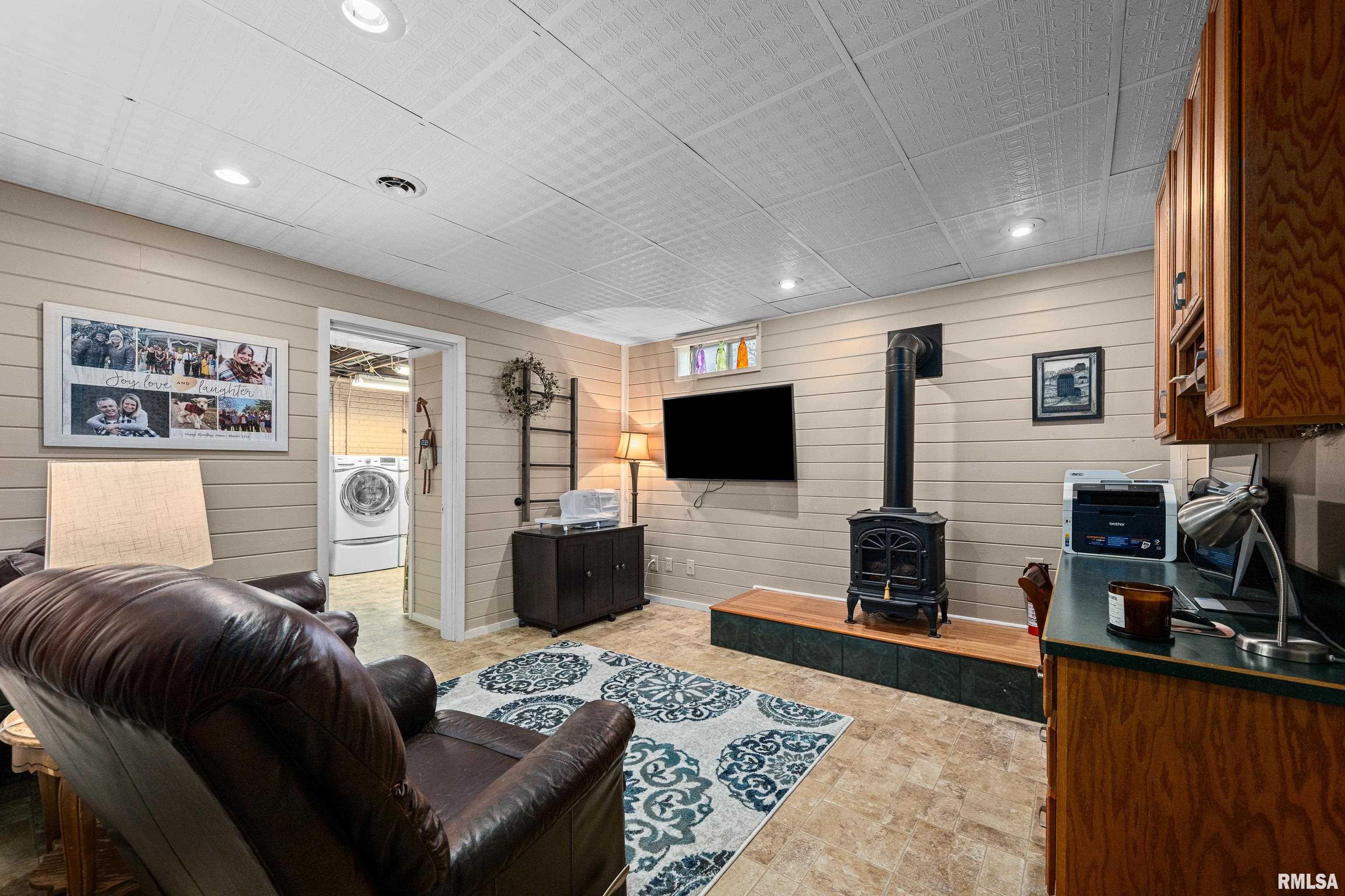 703 1st Street, Coal Valley, Illinois image 39