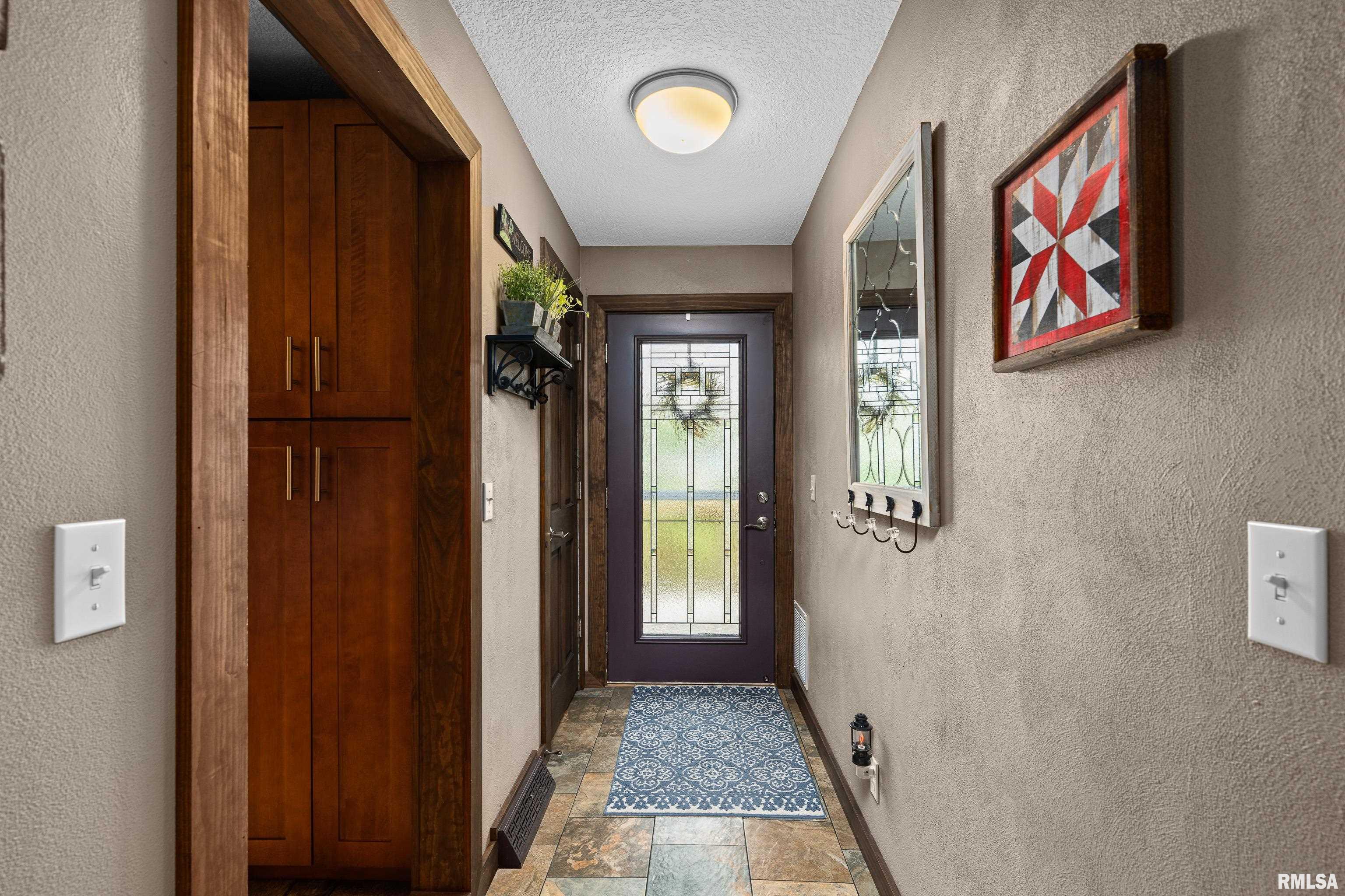 703 1st Street, Coal Valley, Illinois image 4