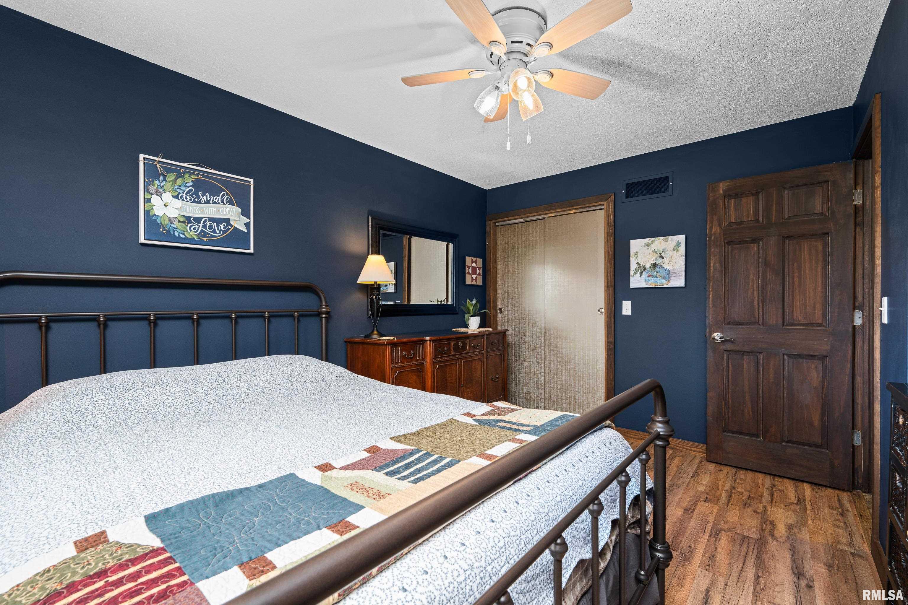 703 1st Street, Coal Valley, Illinois image 33