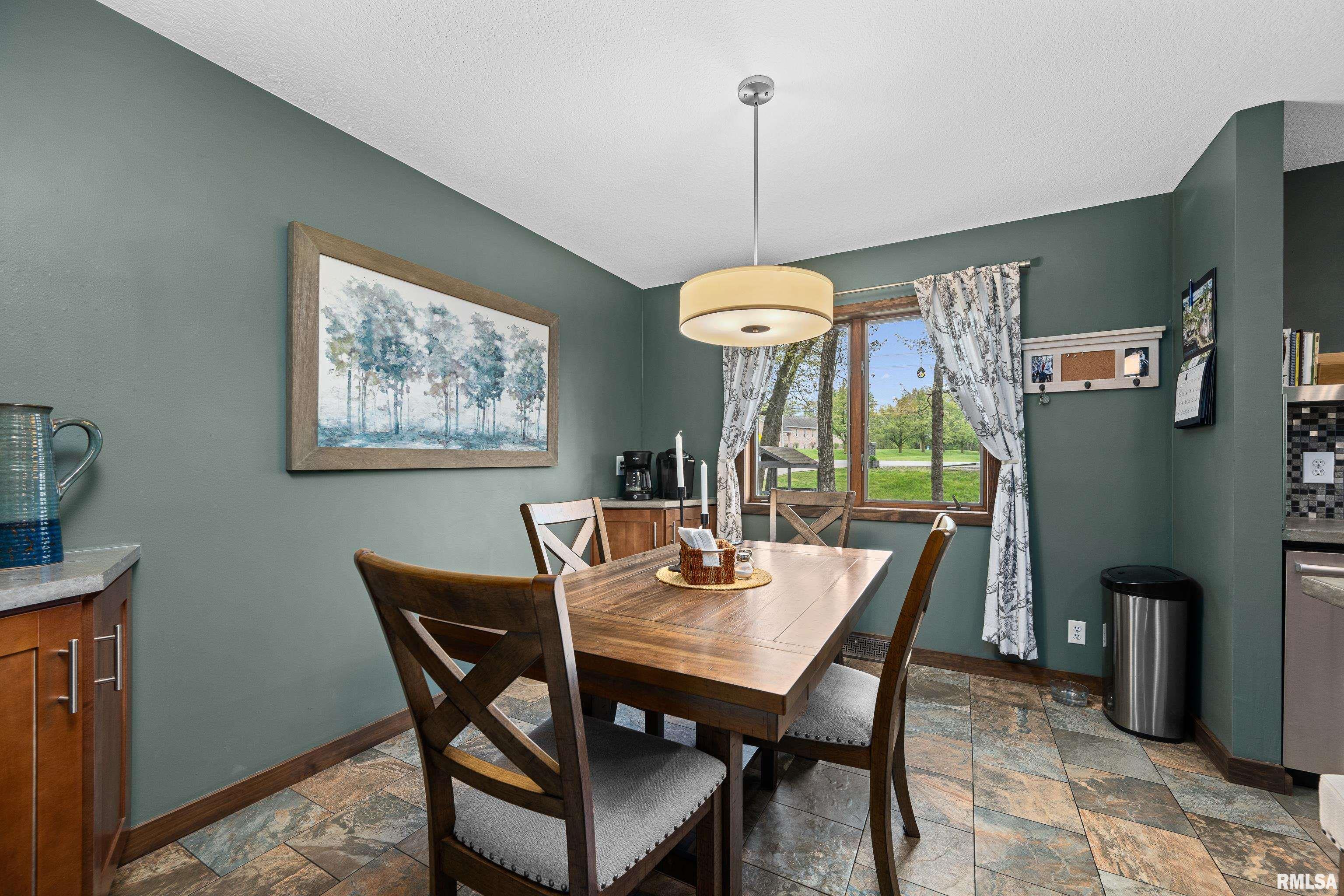 703 1st Street, Coal Valley, Illinois image 9