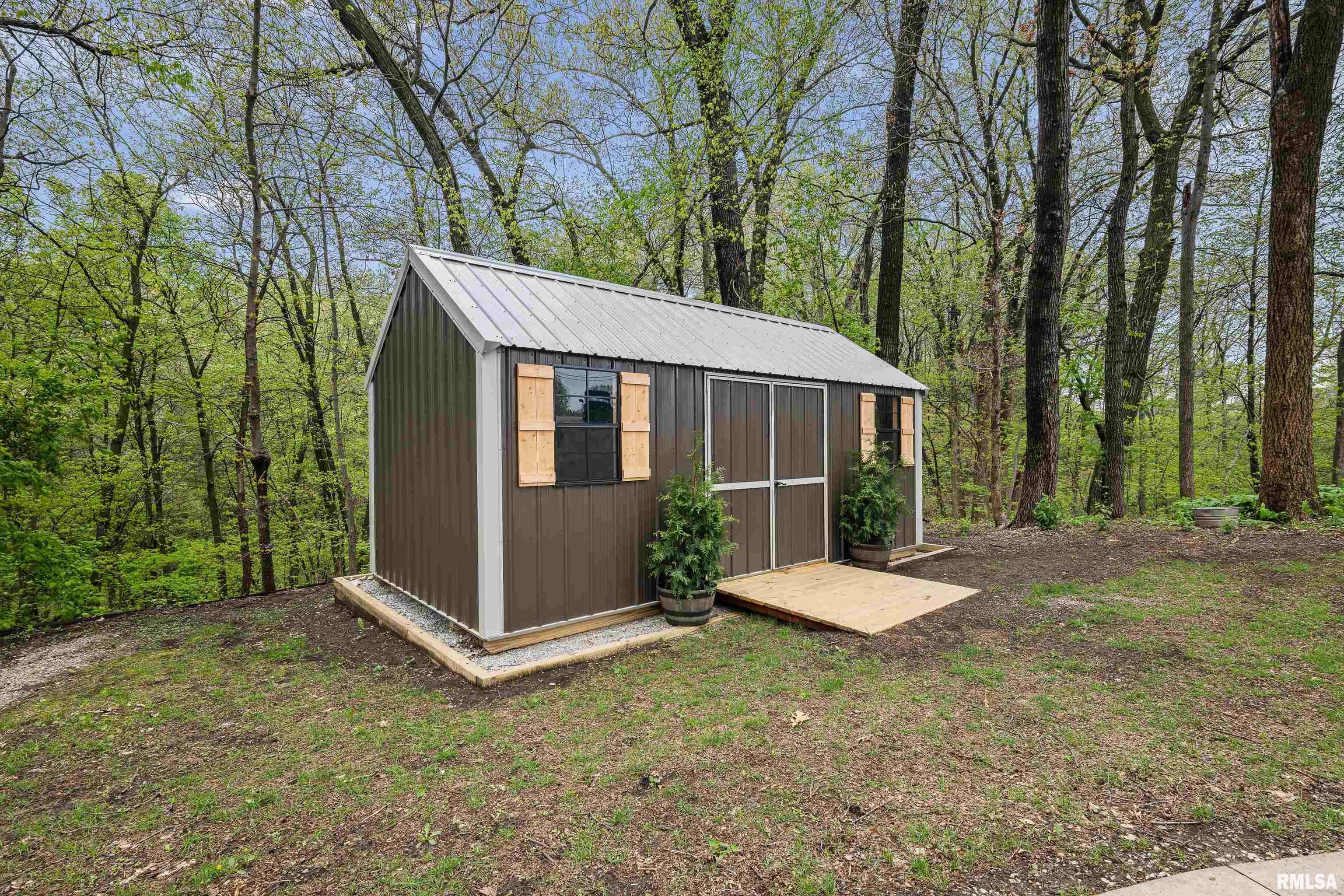 703 1st Street, Coal Valley, Illinois image 45