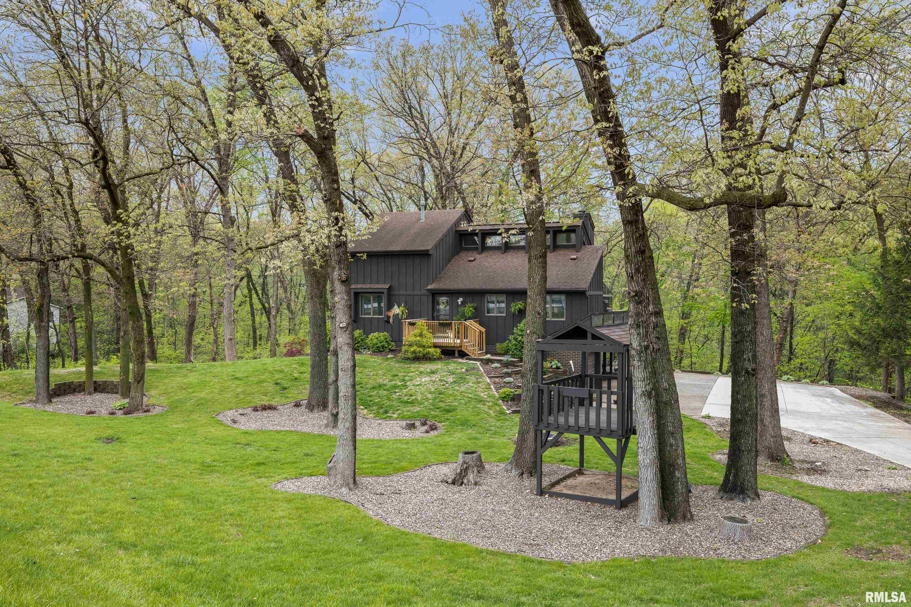 703 1st Street, Coal Valley, Illinois image 2