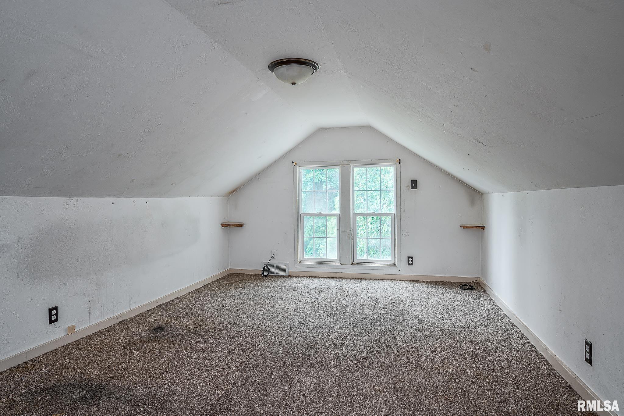 2721 11th Avenue B, Moline, Illinois image 9
