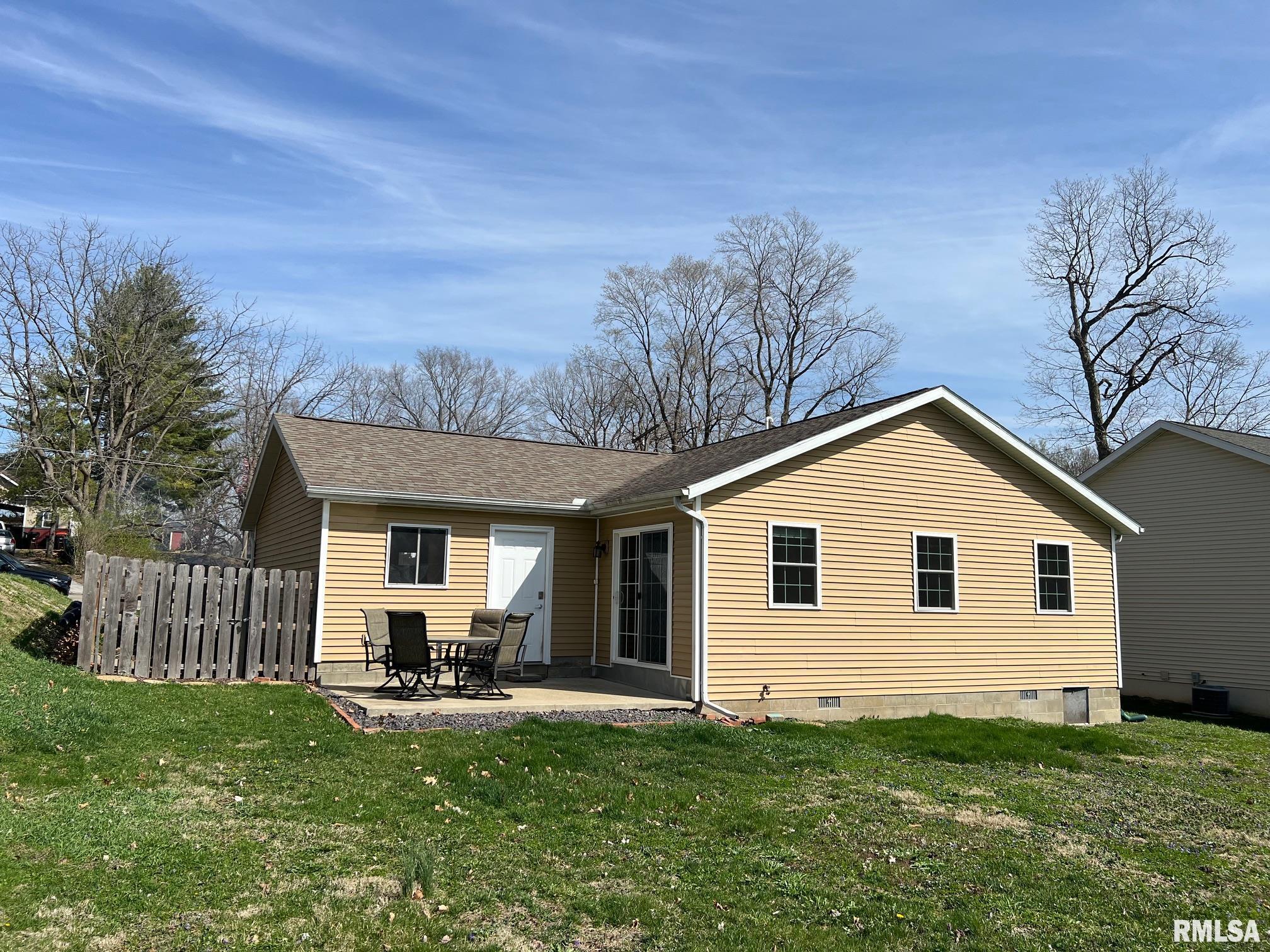 313 S 10th Street, Petersburg, Illinois image 26