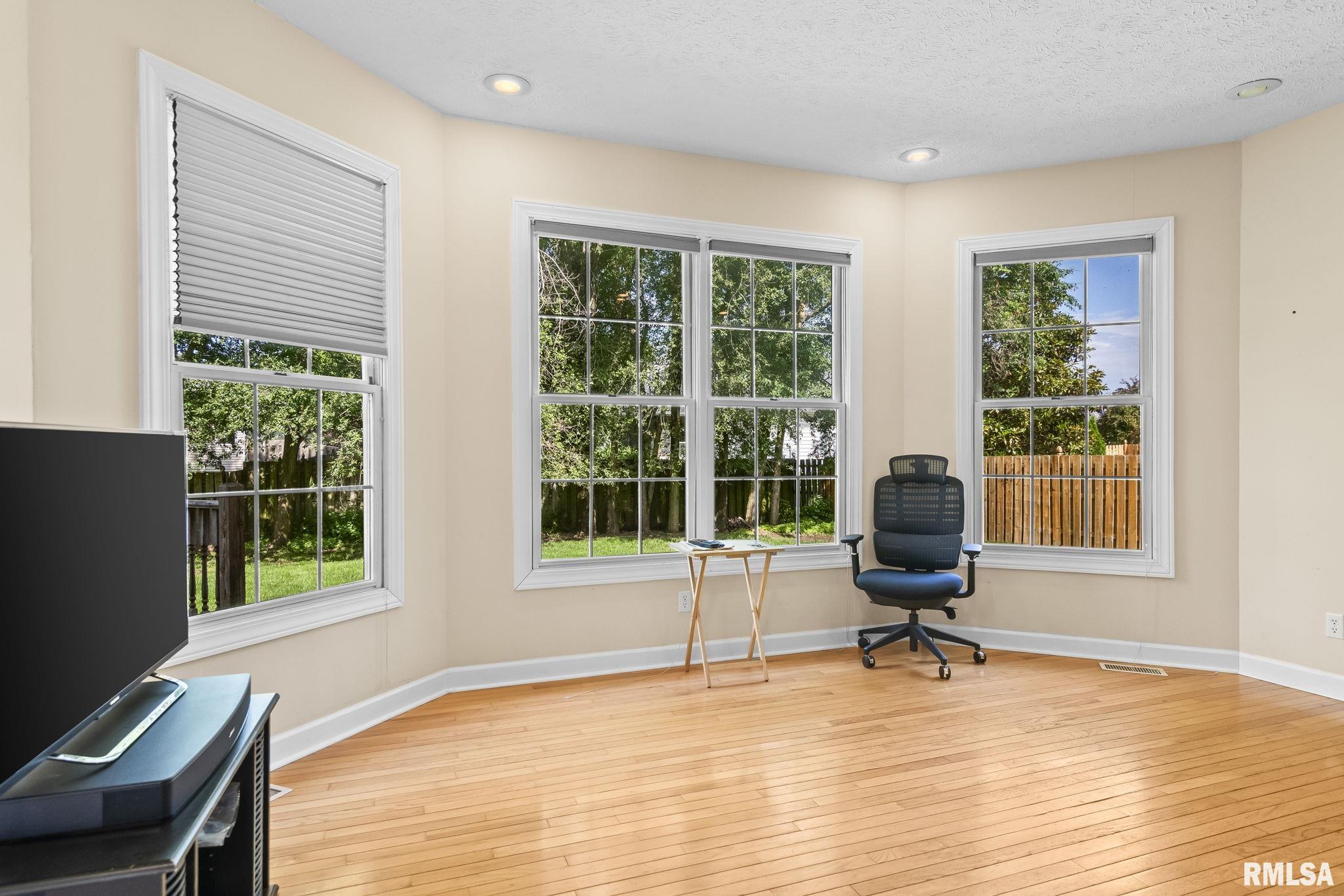 6405 Willow Springs Road, Springfield, Illinois image 13