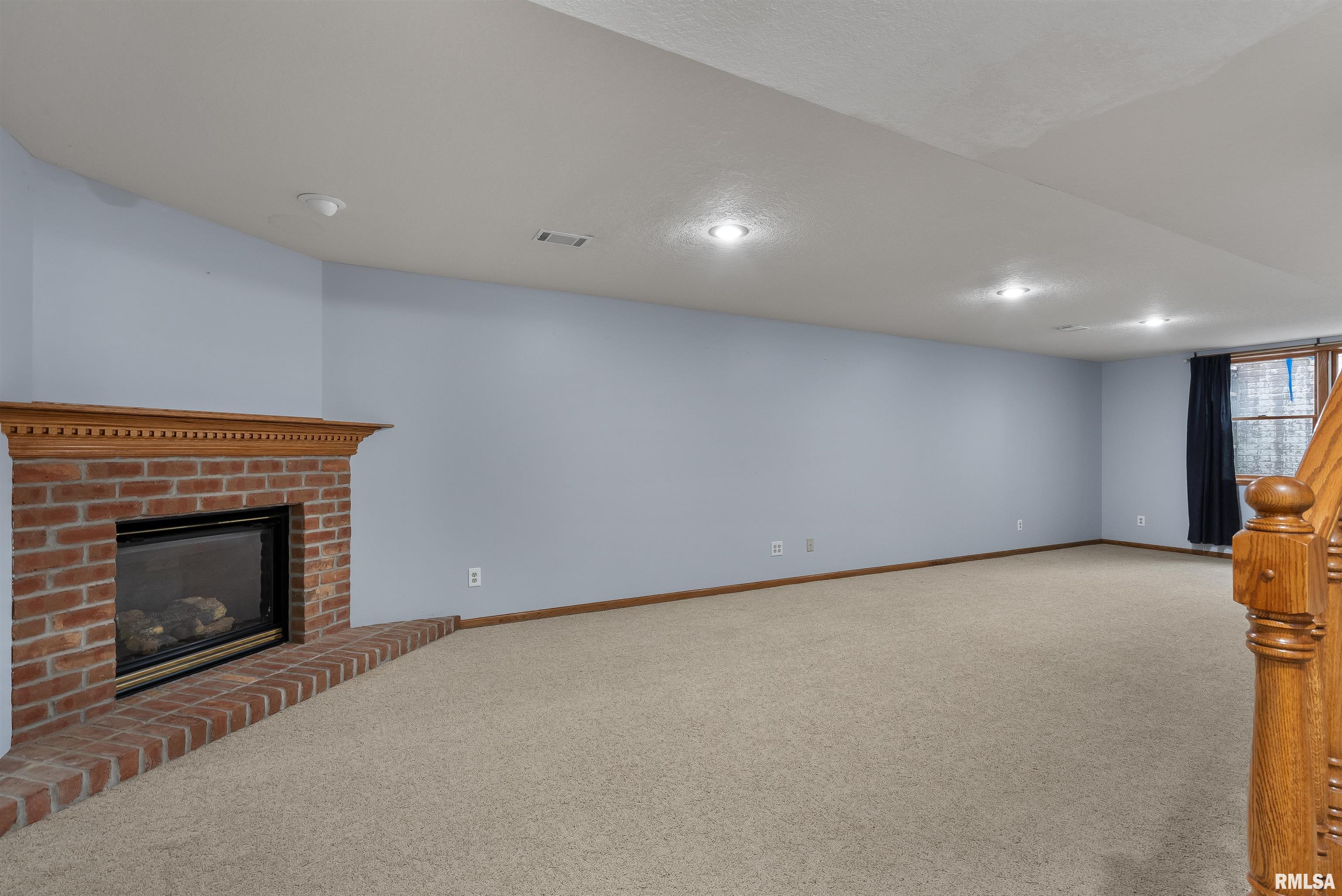 2076 Ashford Road, Bettendorf, Iowa image 31