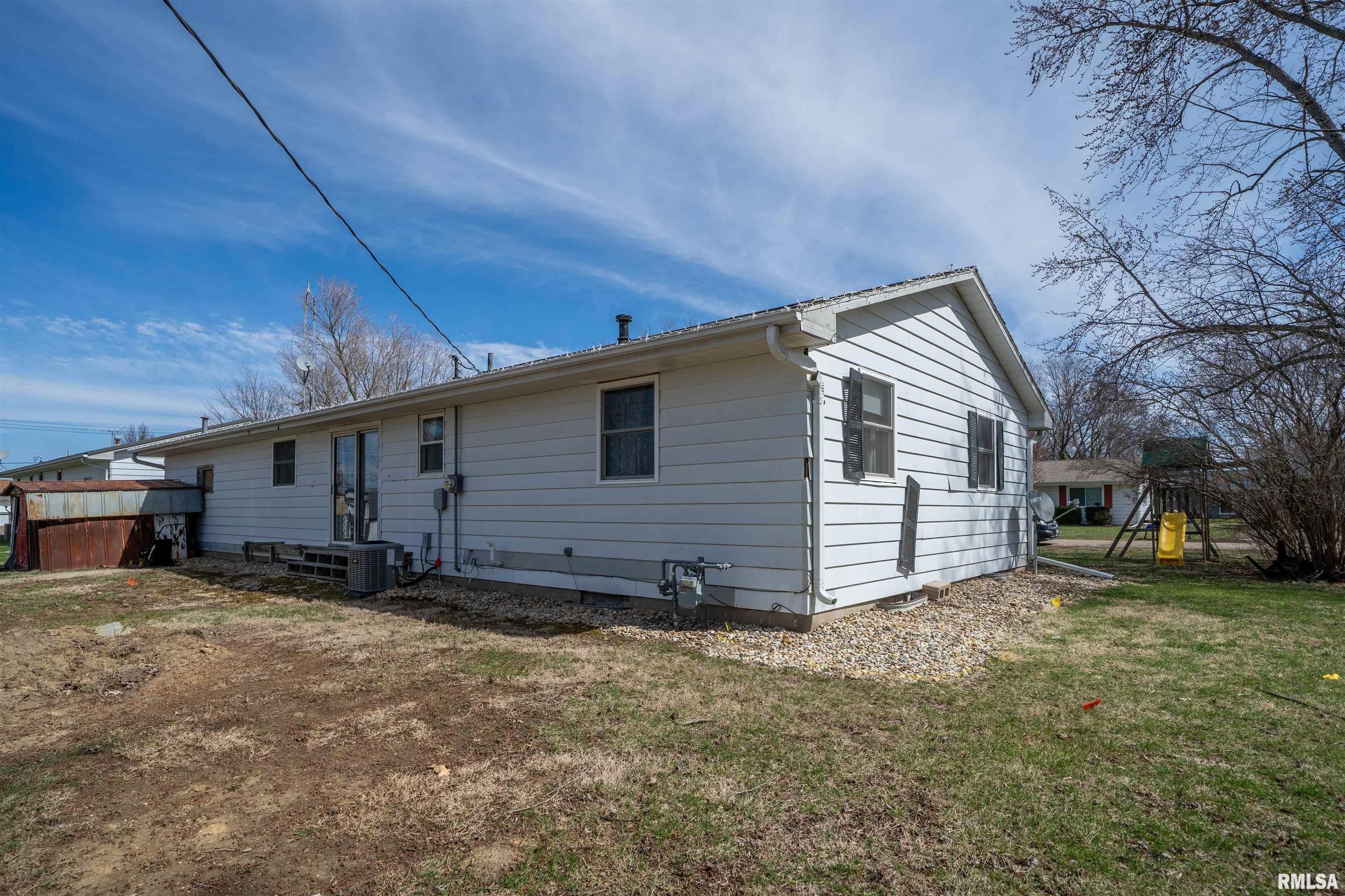 407 N Walter Street, Yates City, Illinois image 31