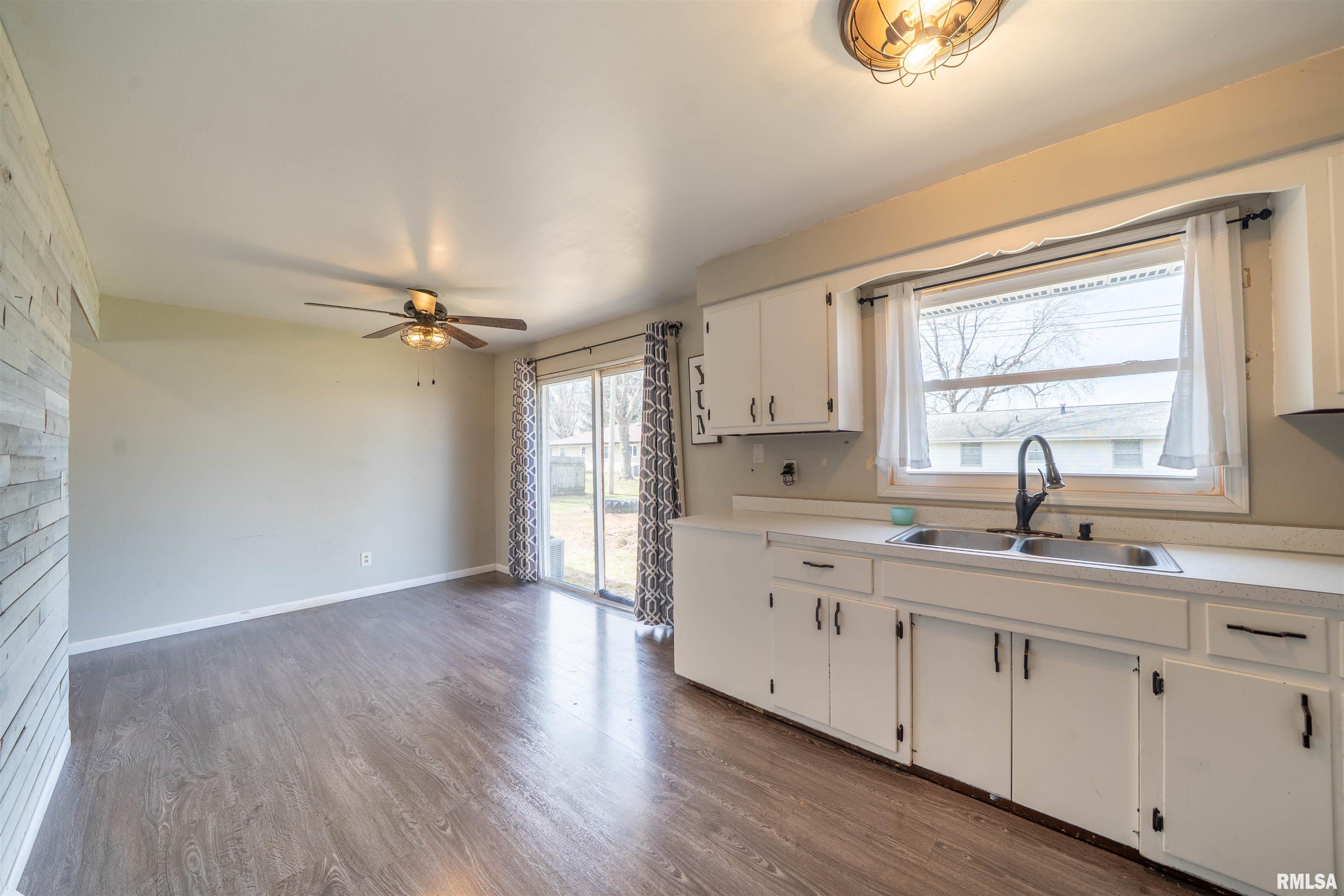 407 N Walter Street, Yates City, Illinois image 10