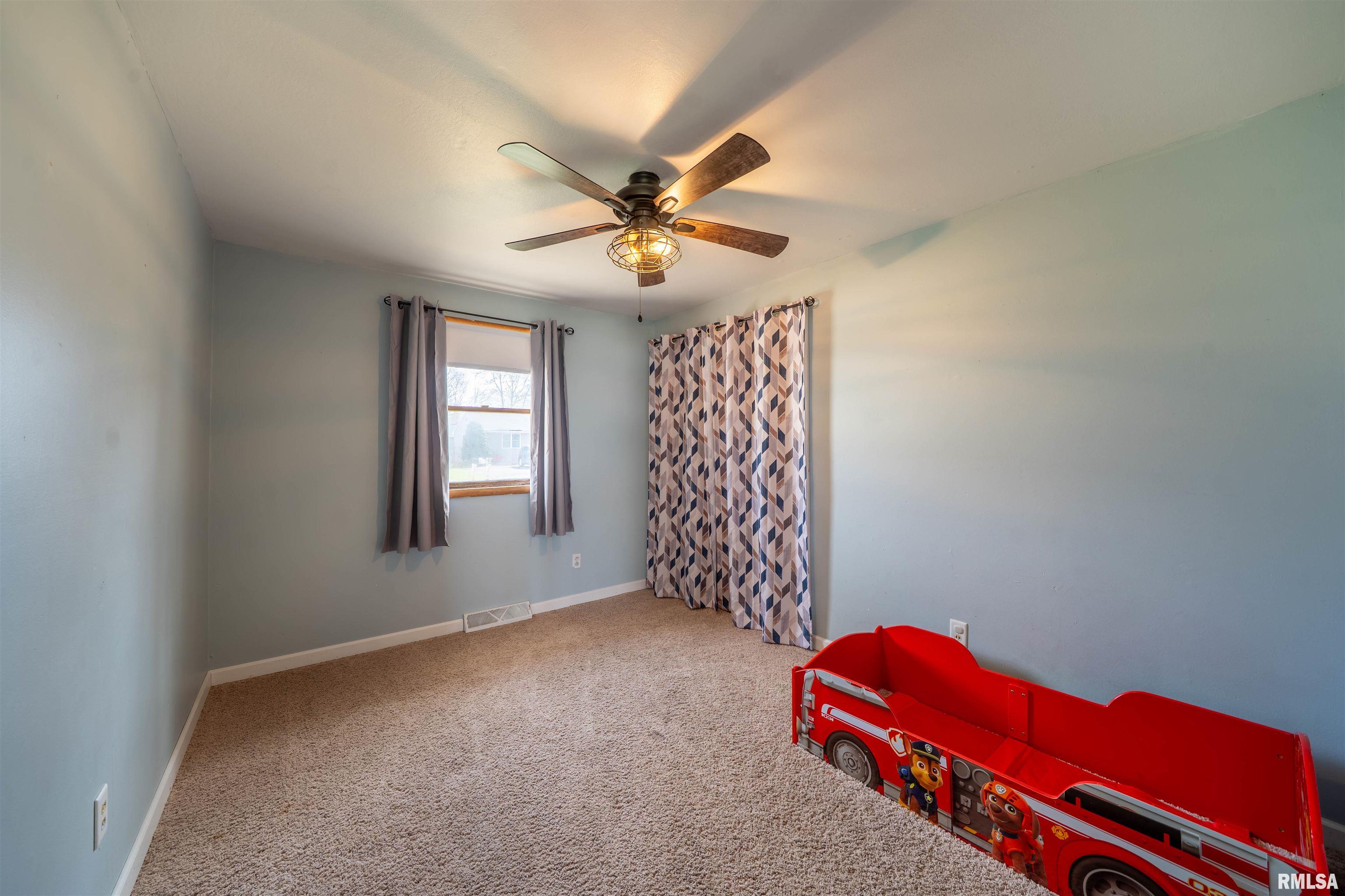 407 N Walter Street, Yates City, Illinois image 22
