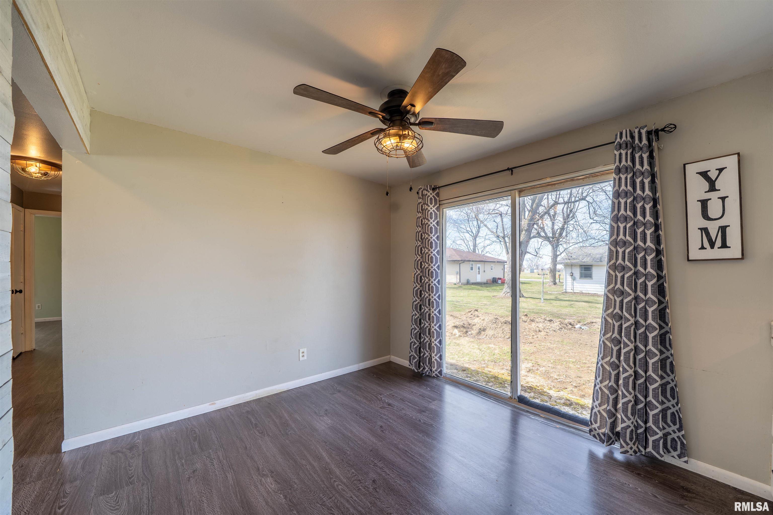 407 N Walter Street, Yates City, Illinois image 14