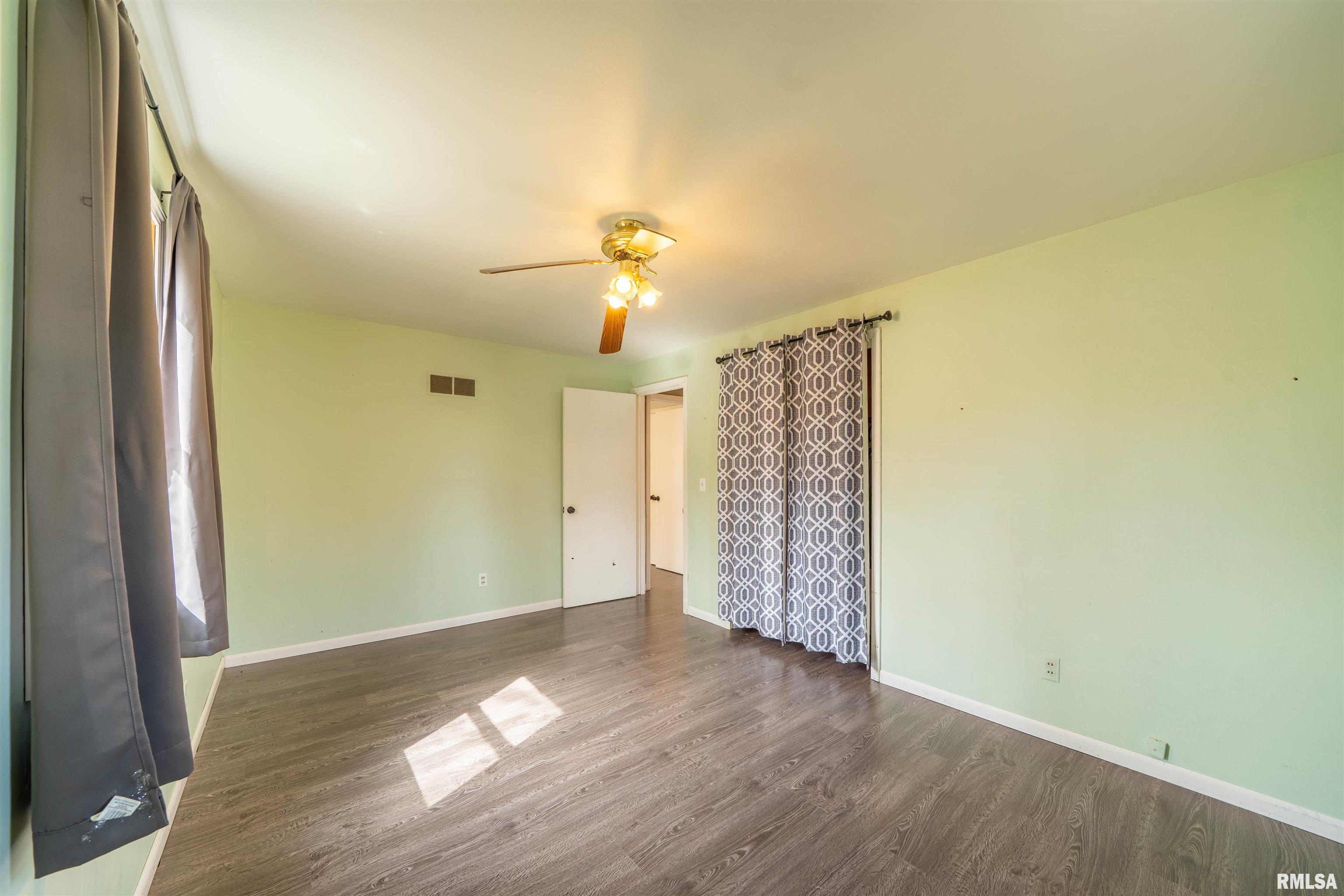 407 N Walter Street, Yates City, Illinois image 19
