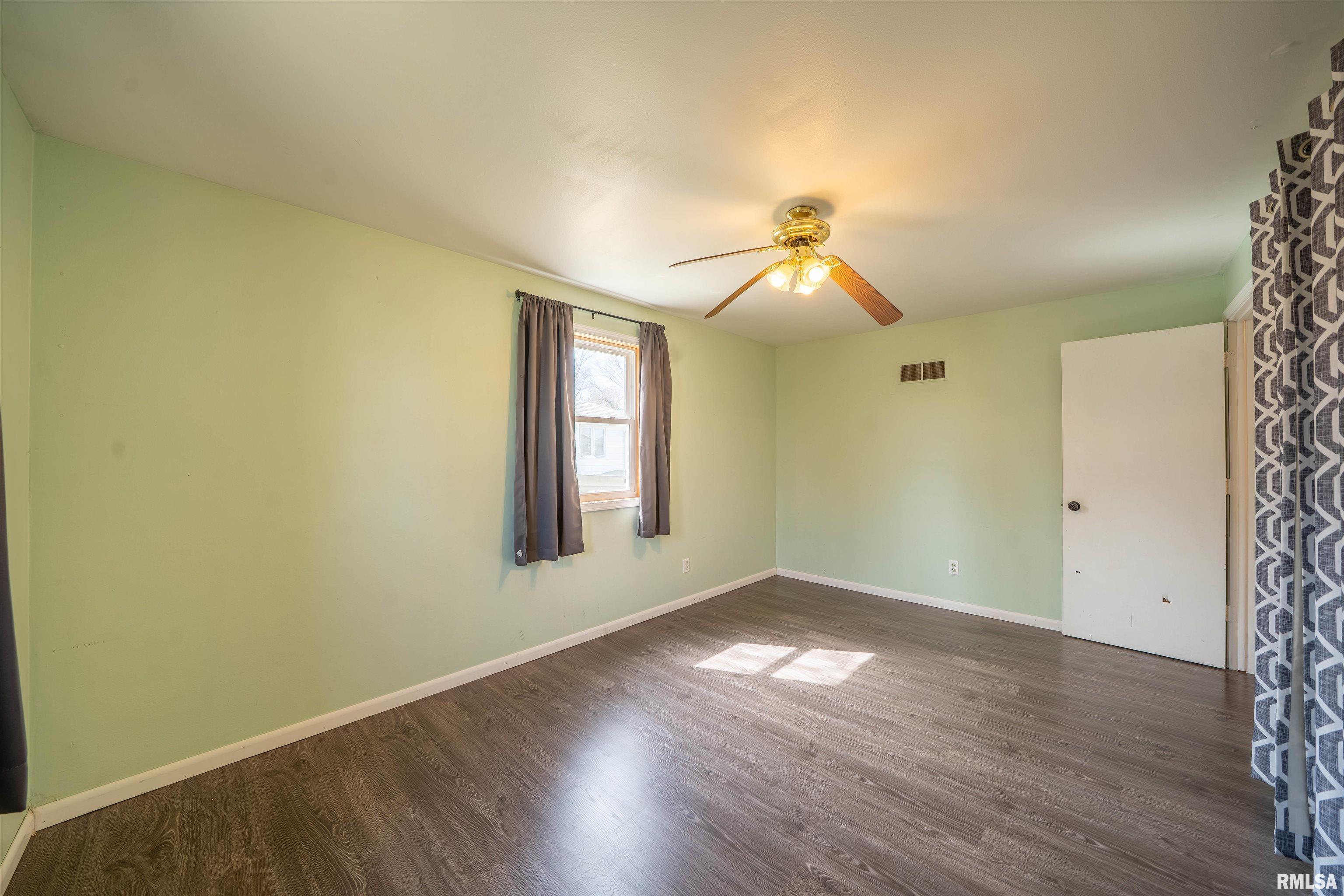 407 N Walter Street, Yates City, Illinois image 18