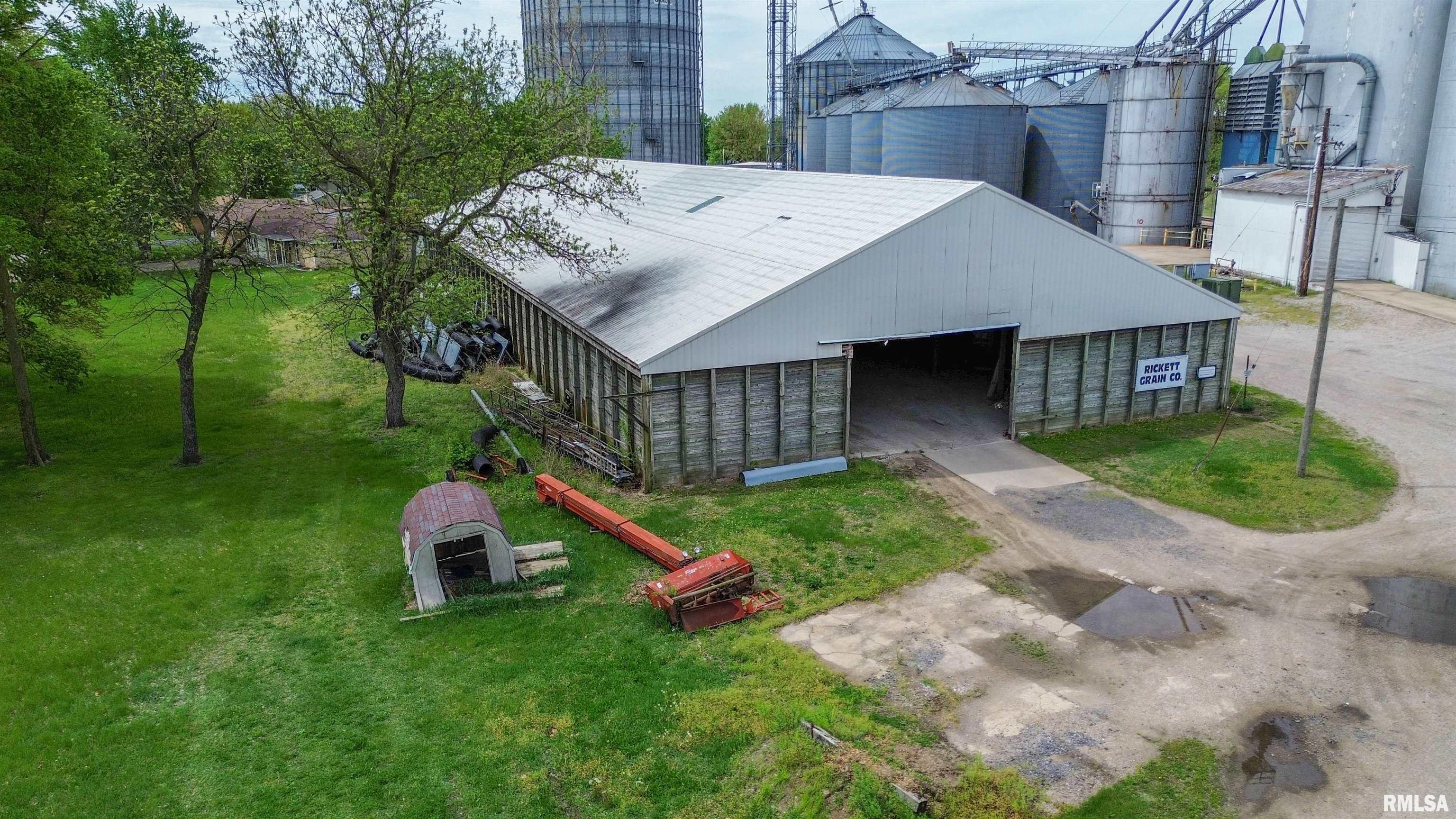 300 S Broadway Street, Manito, Illinois image 22