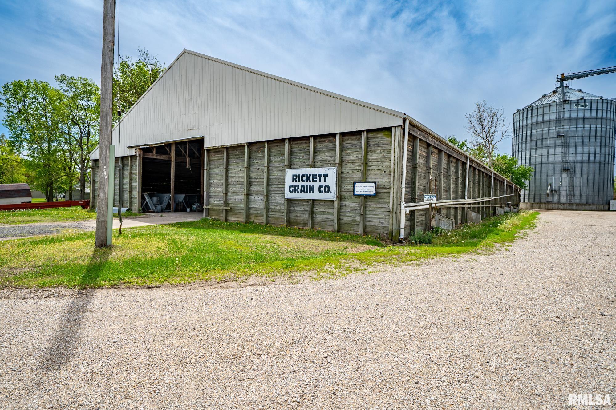 300 S Broadway Street, Manito, Illinois image 3