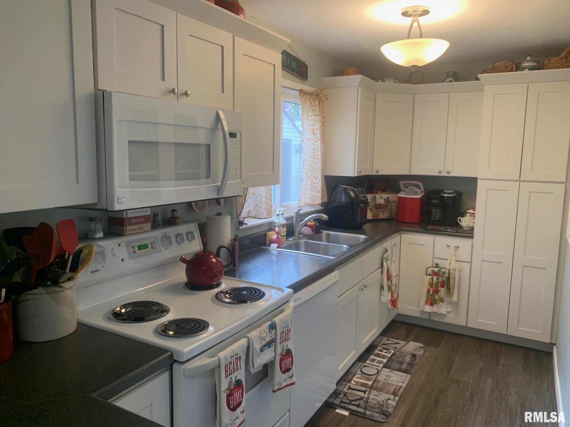 1513 Hardin Avenue, Jacksonville, Illinois image 7