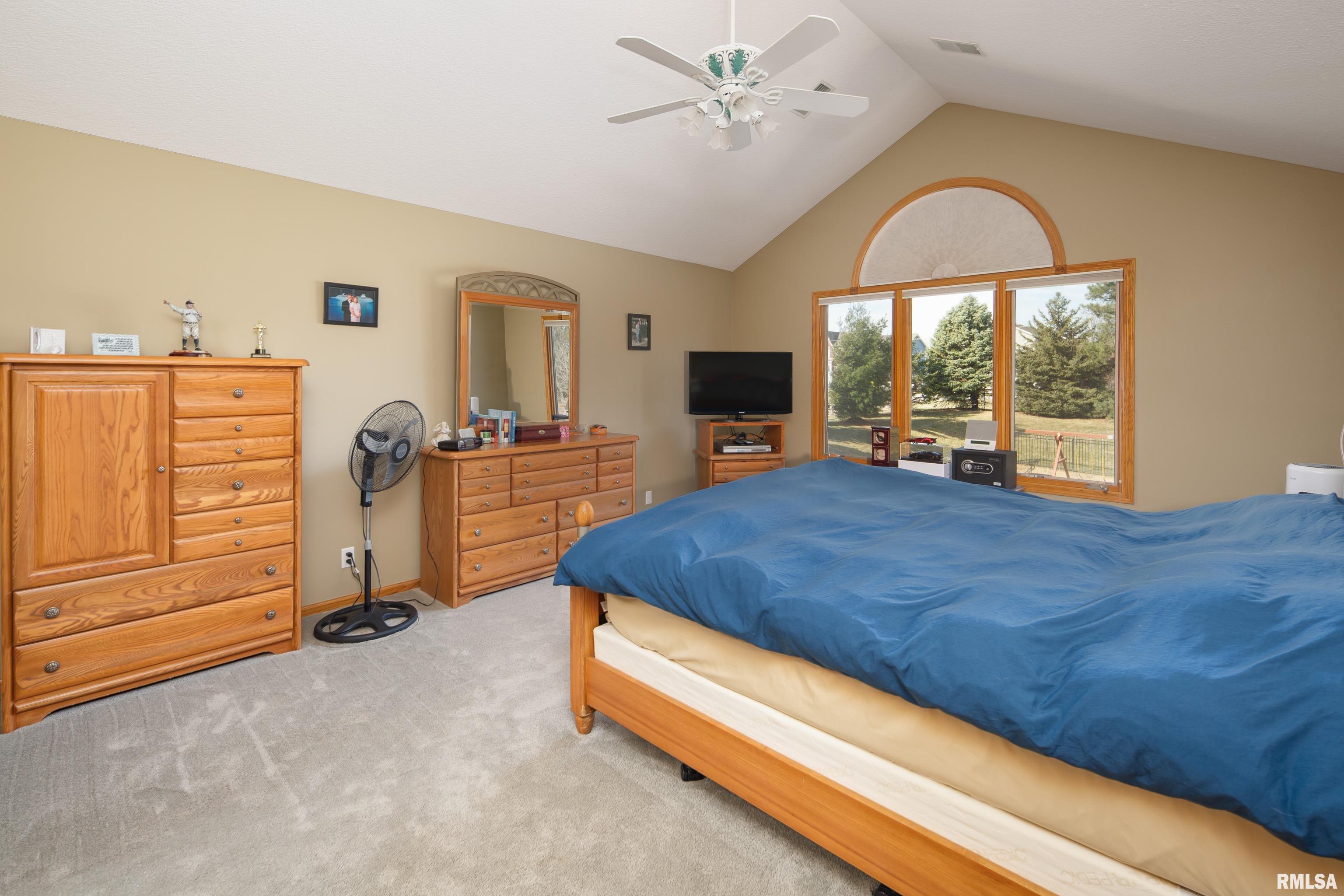 4934 Foxborough Court, Bettendorf, Iowa image 19