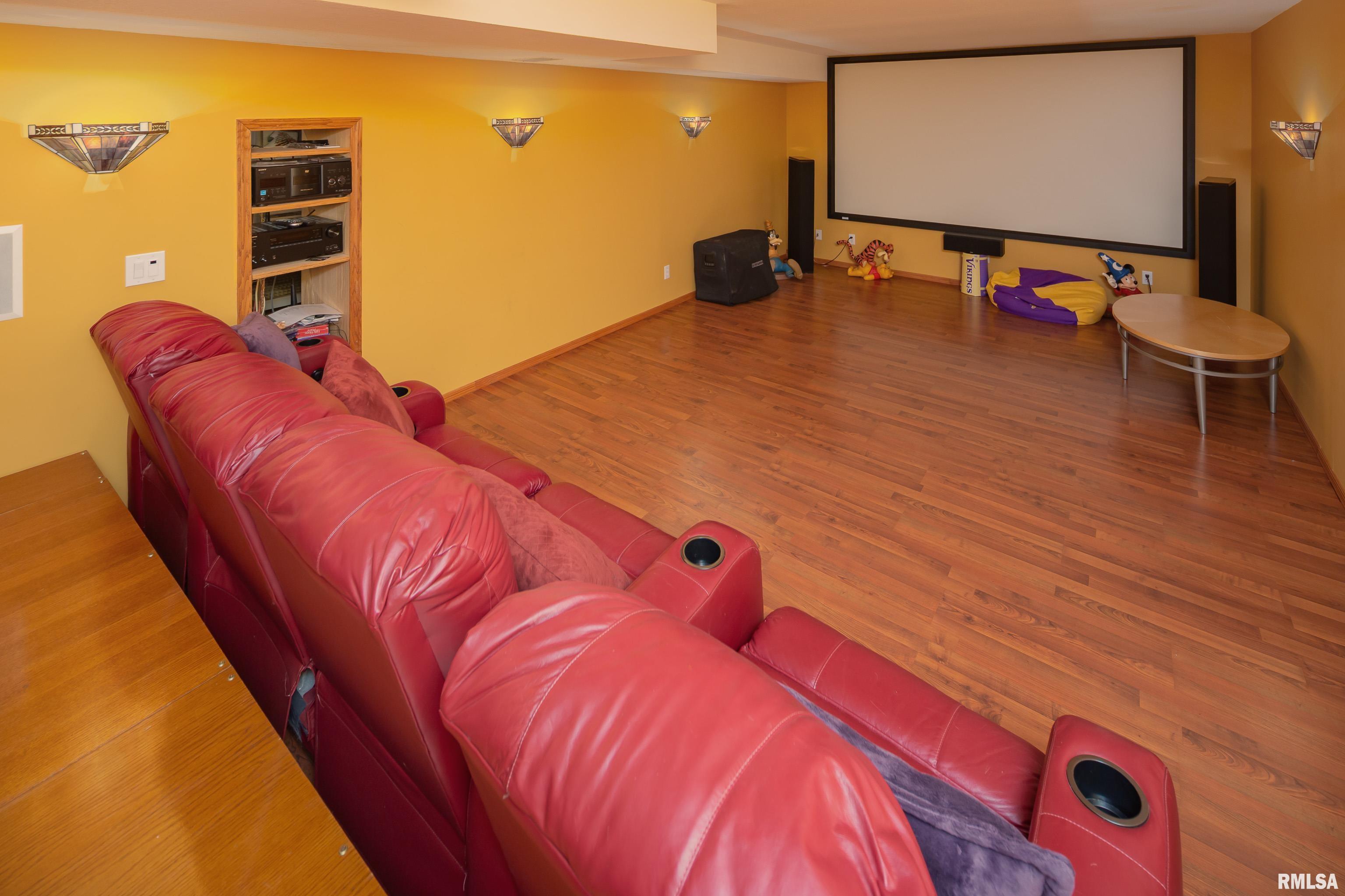 4934 Foxborough Court, Bettendorf, Iowa image 34