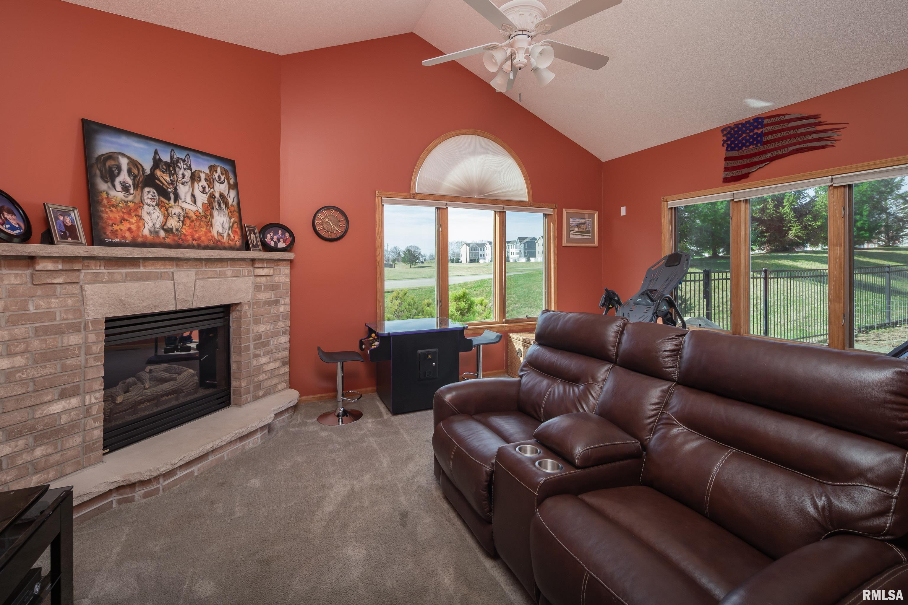4934 Foxborough Court, Bettendorf, Iowa image 14